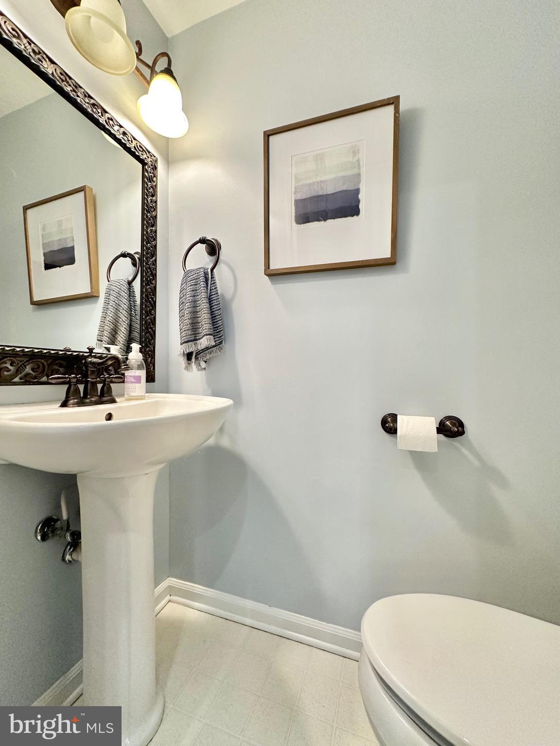 KINGSTOWNE - Residential Lease