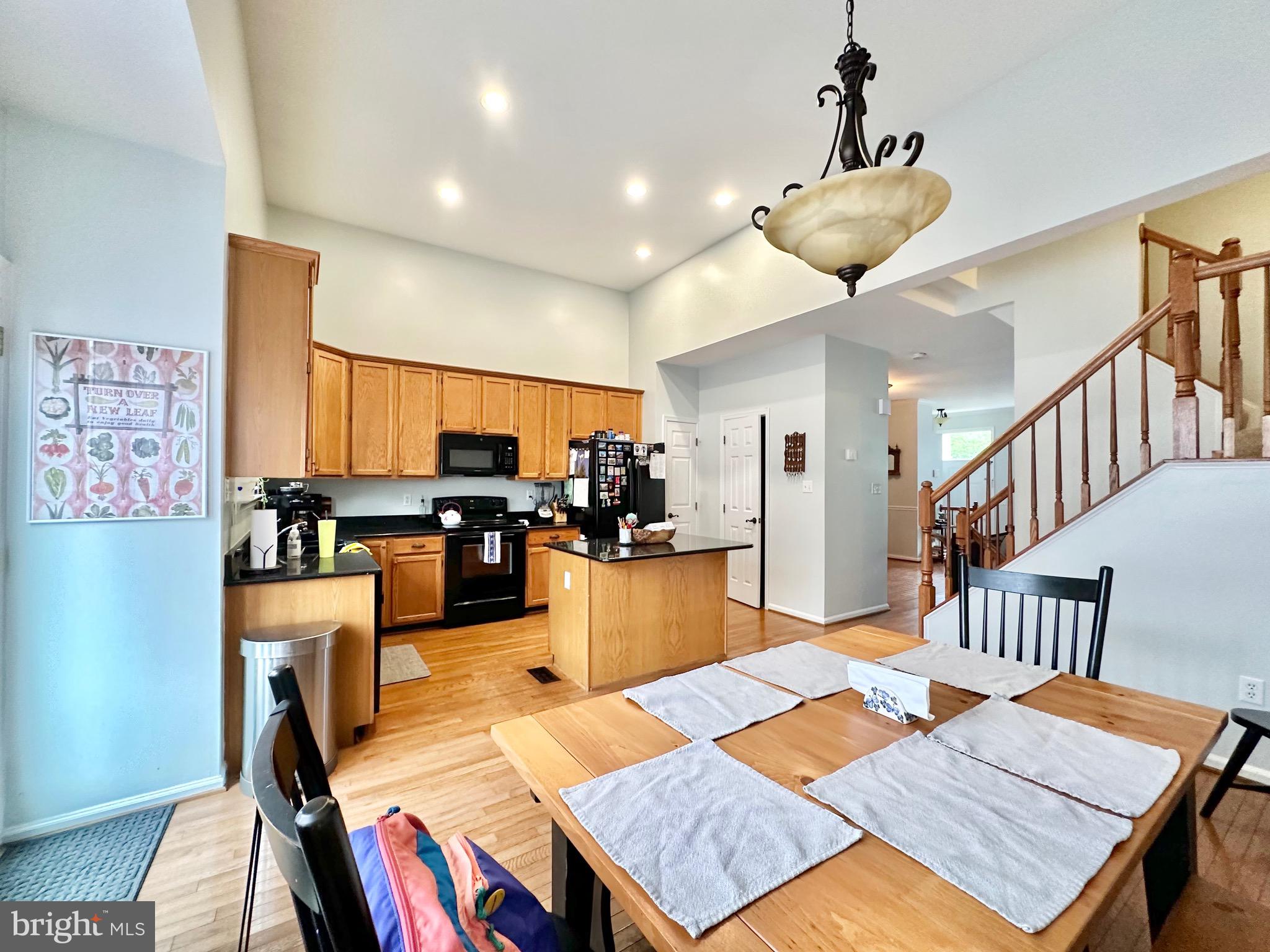 KINGSTOWNE - Residential Lease