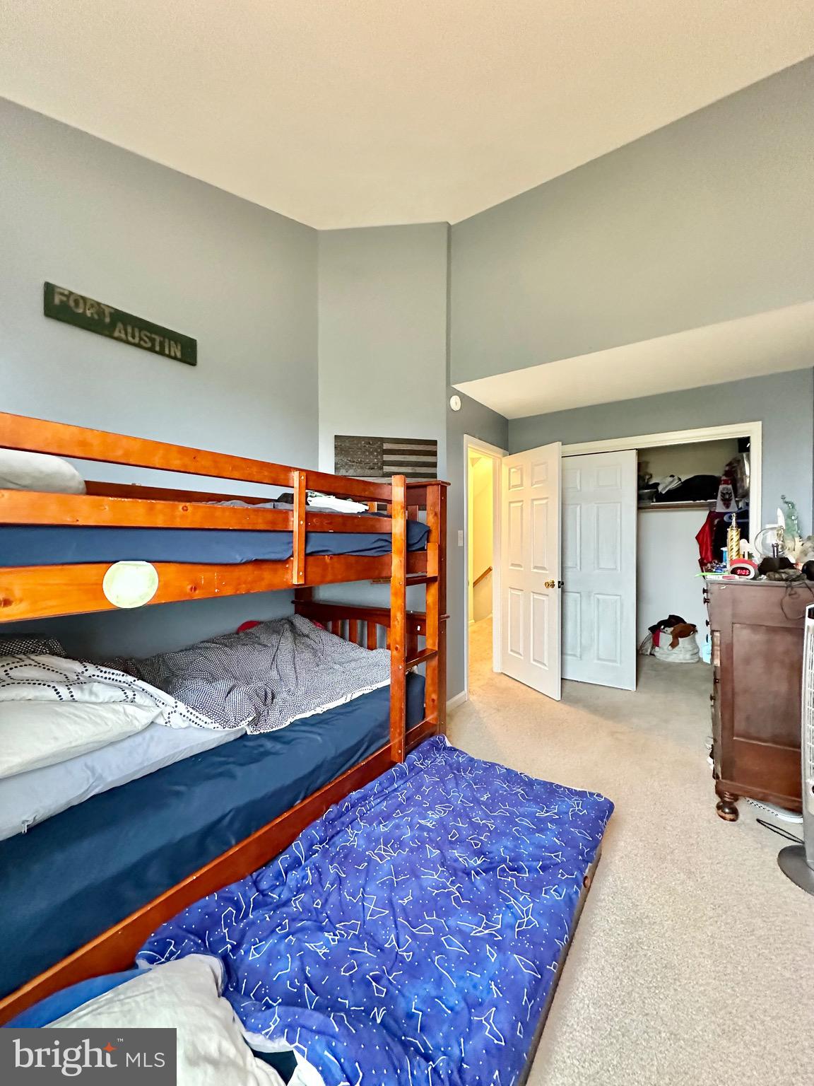 KINGSTOWNE - Residential Lease