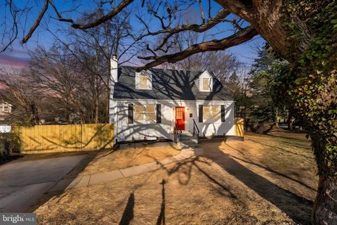 Photo of 3010 Rogers Drive, FALLS CHURCH, VA 22042 (MLS # VAFX2288160)
