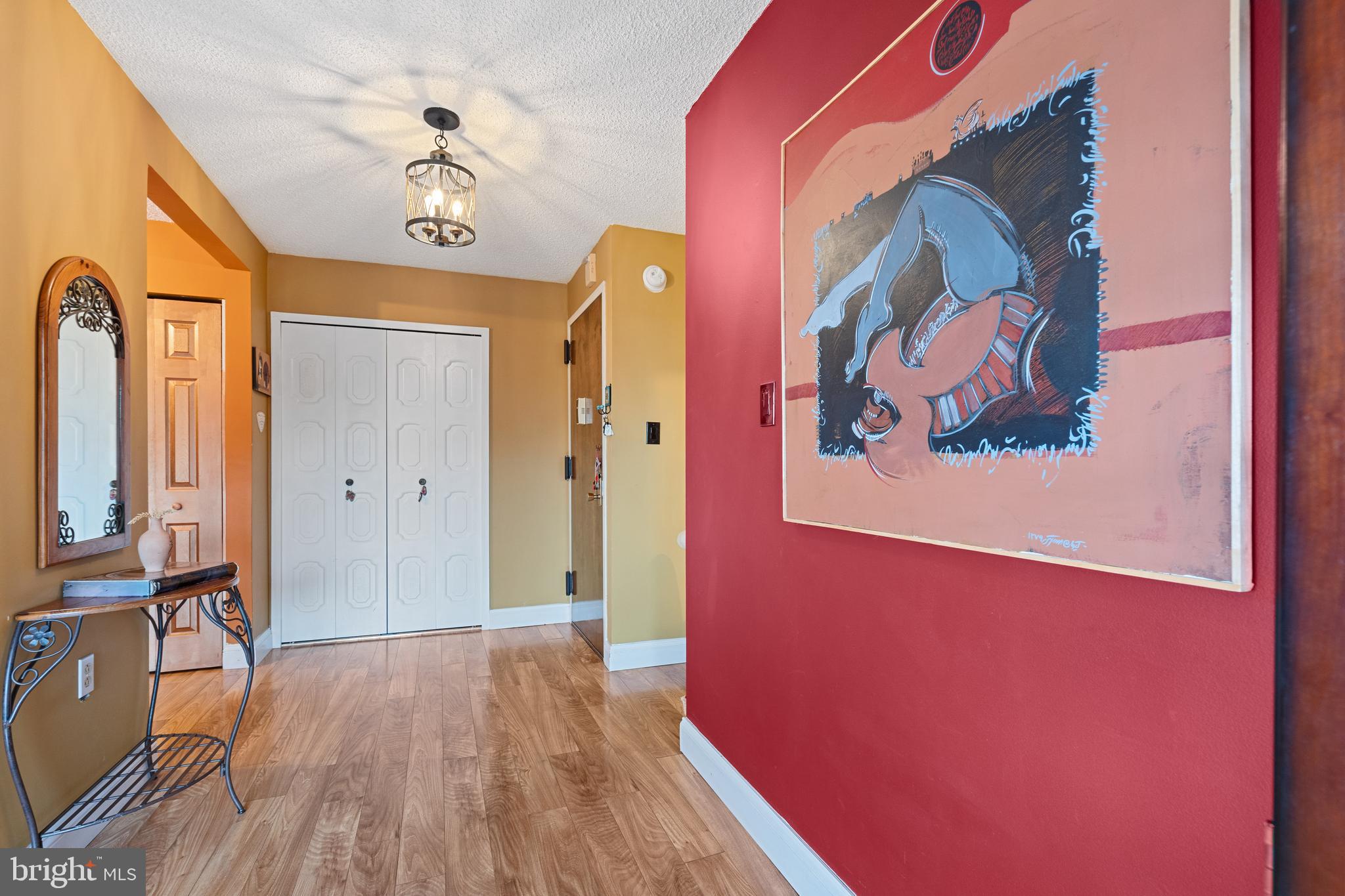 PROMENADE TOWERS - Residential