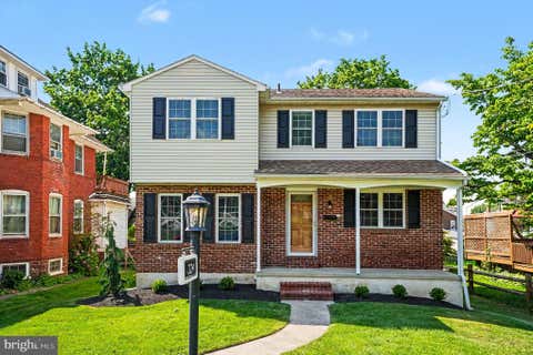 Homes For Sale - 324 W Montgomery Avenue<br/> NORTH WALES, PA 19454
