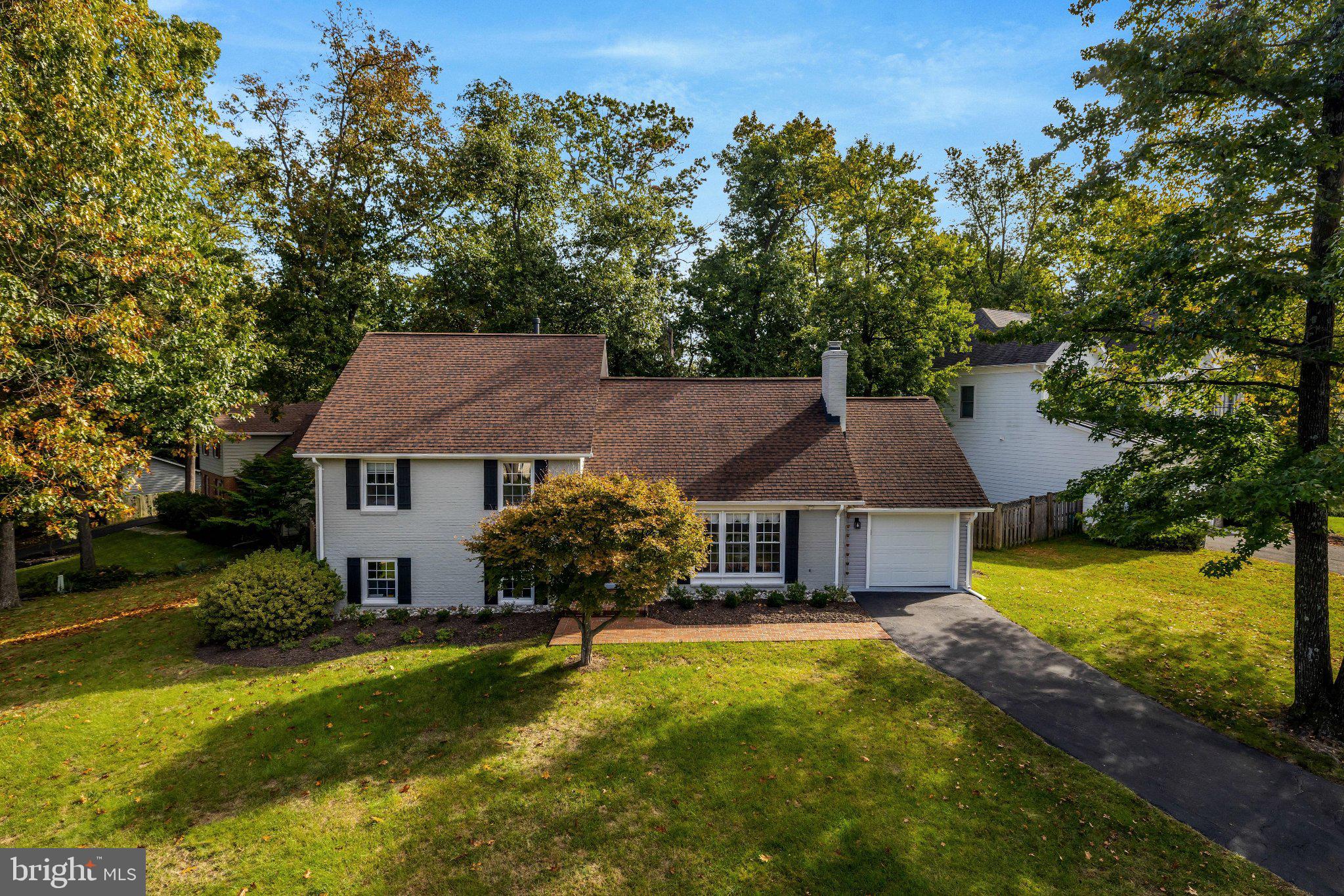 515 WOODLAND COURT NW