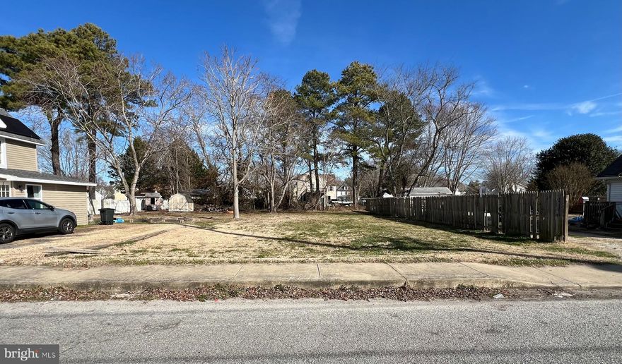 Rare opportunity to own a buildable, cleared lot in the quiet country town of Hebron. Public water and sewer available.