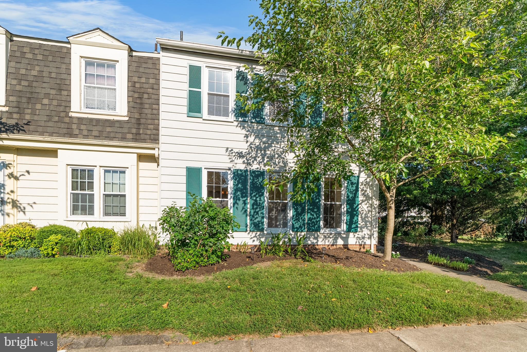 FRANCONIA COMMONS - Residential