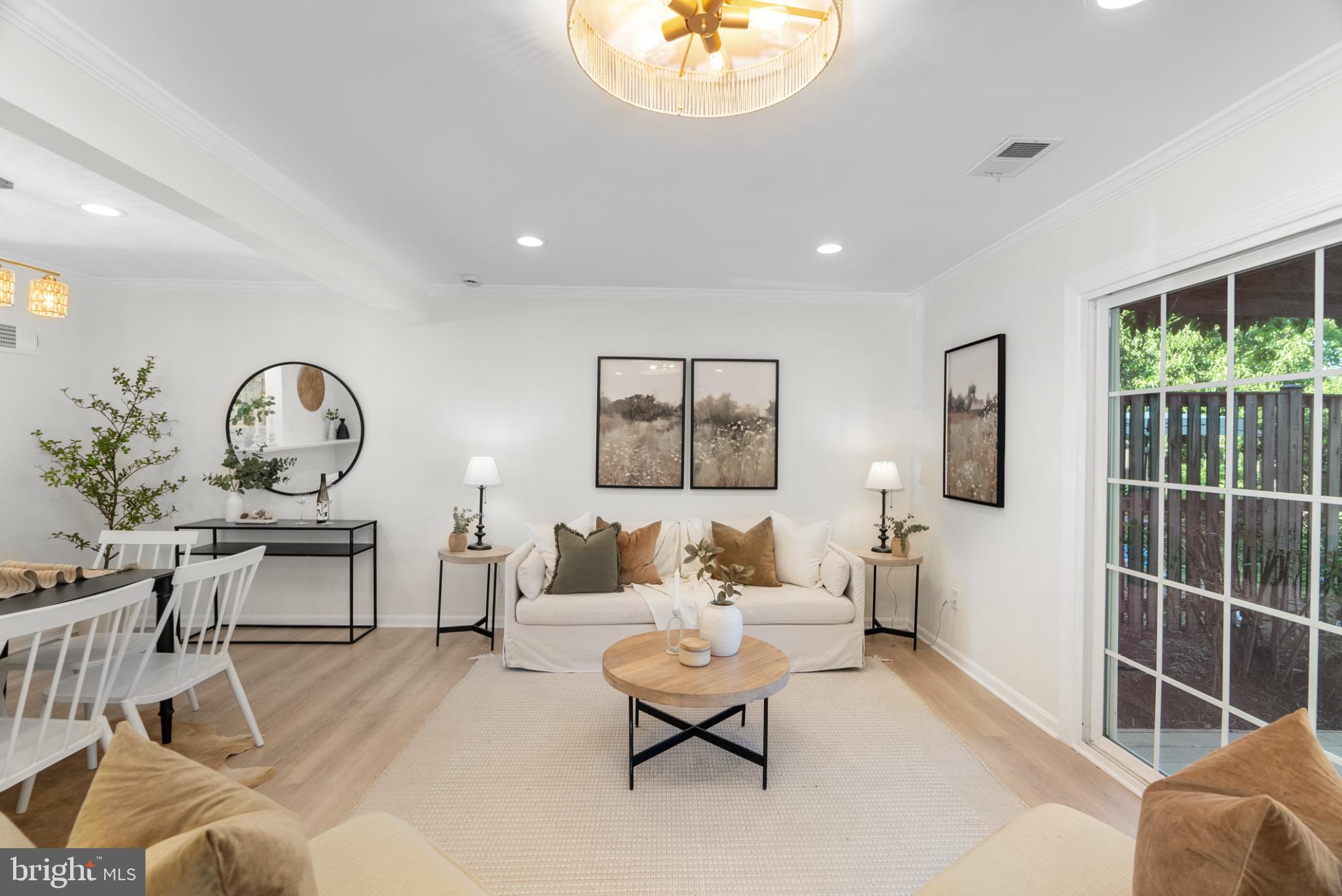 FRANCONIA COMMONS - Residential