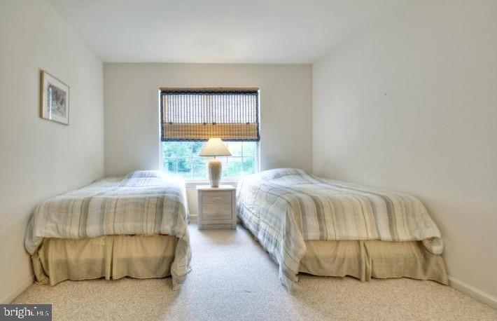 WINDSOR PONDS - Residential Lease