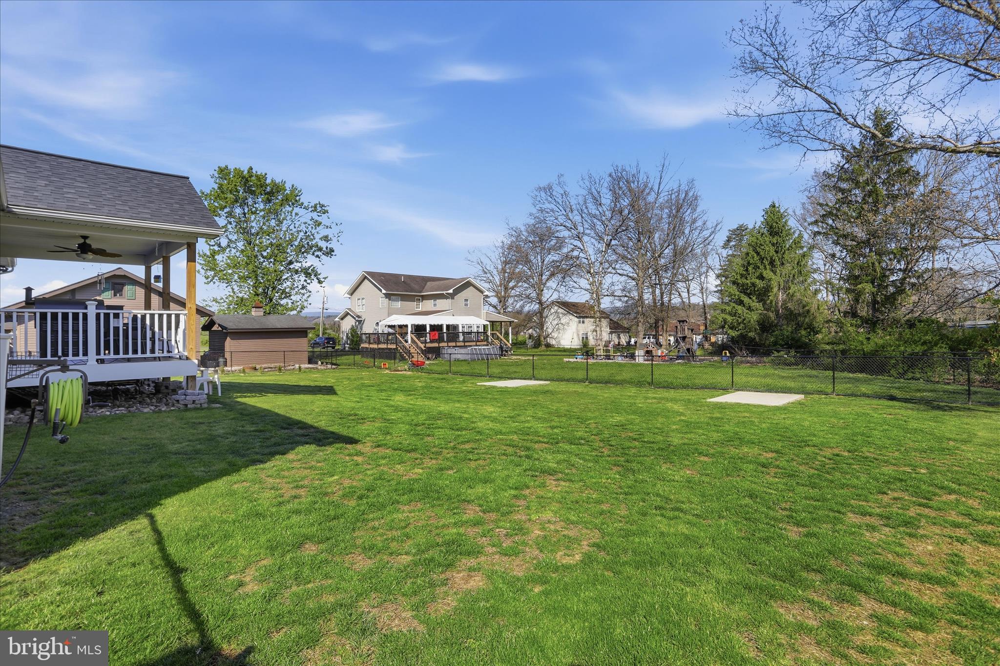 DOWDEN HILLS - Residential