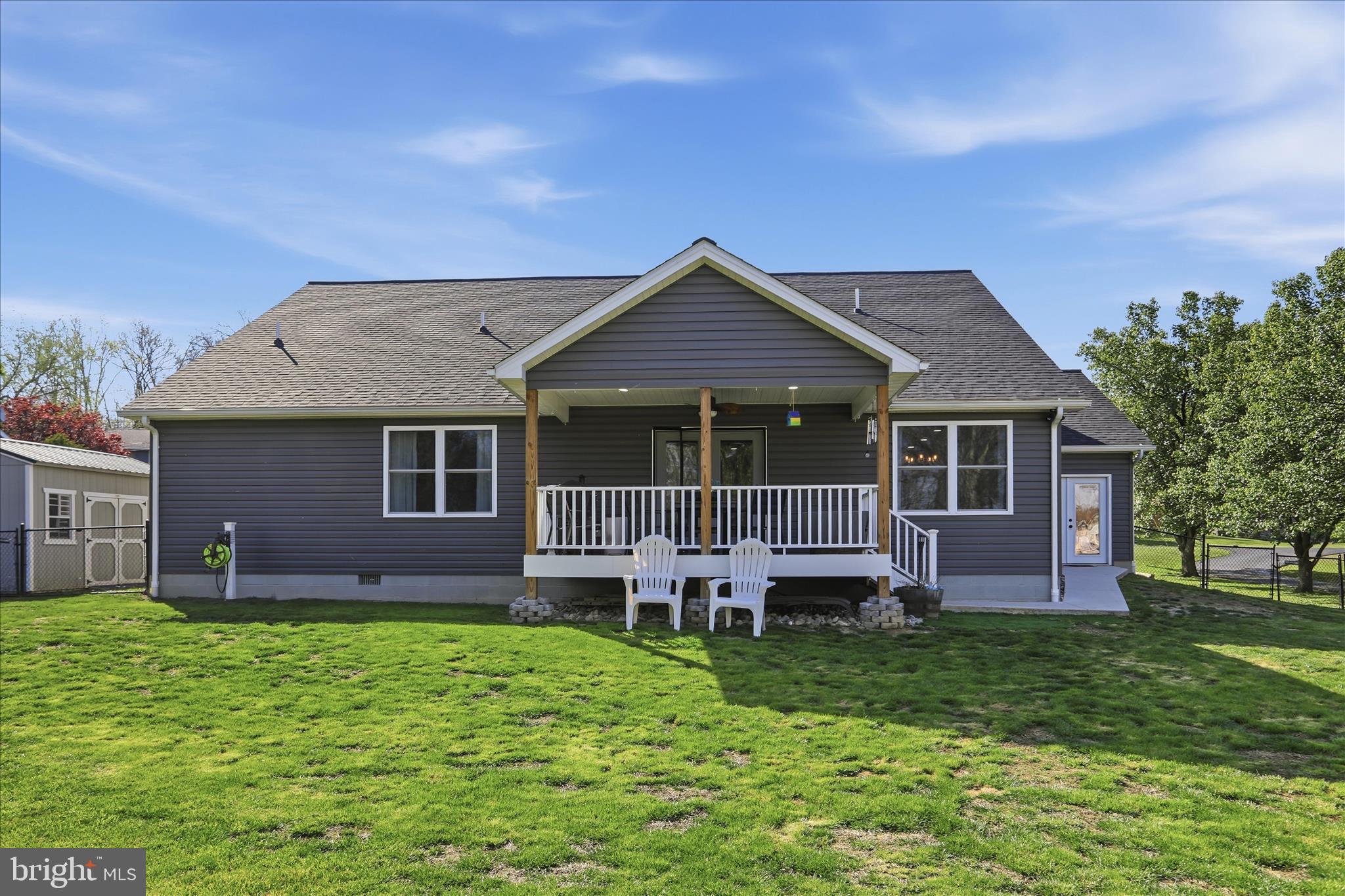 DOWDEN HILLS - Residential