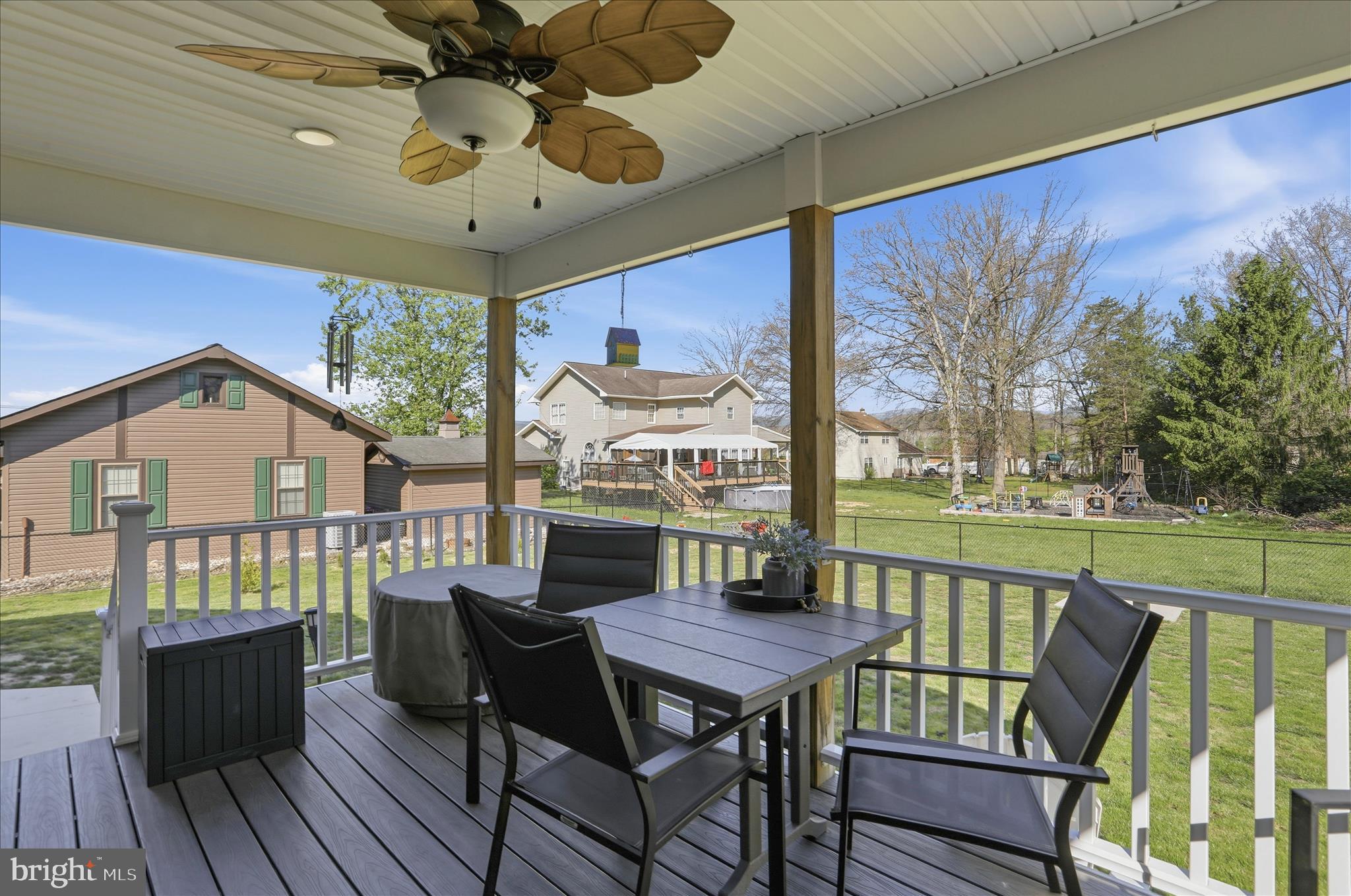 DOWDEN HILLS - Residential