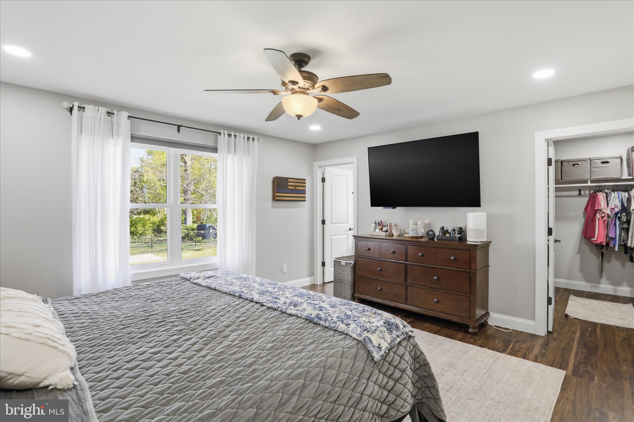 DOWDEN HILLS - Residential