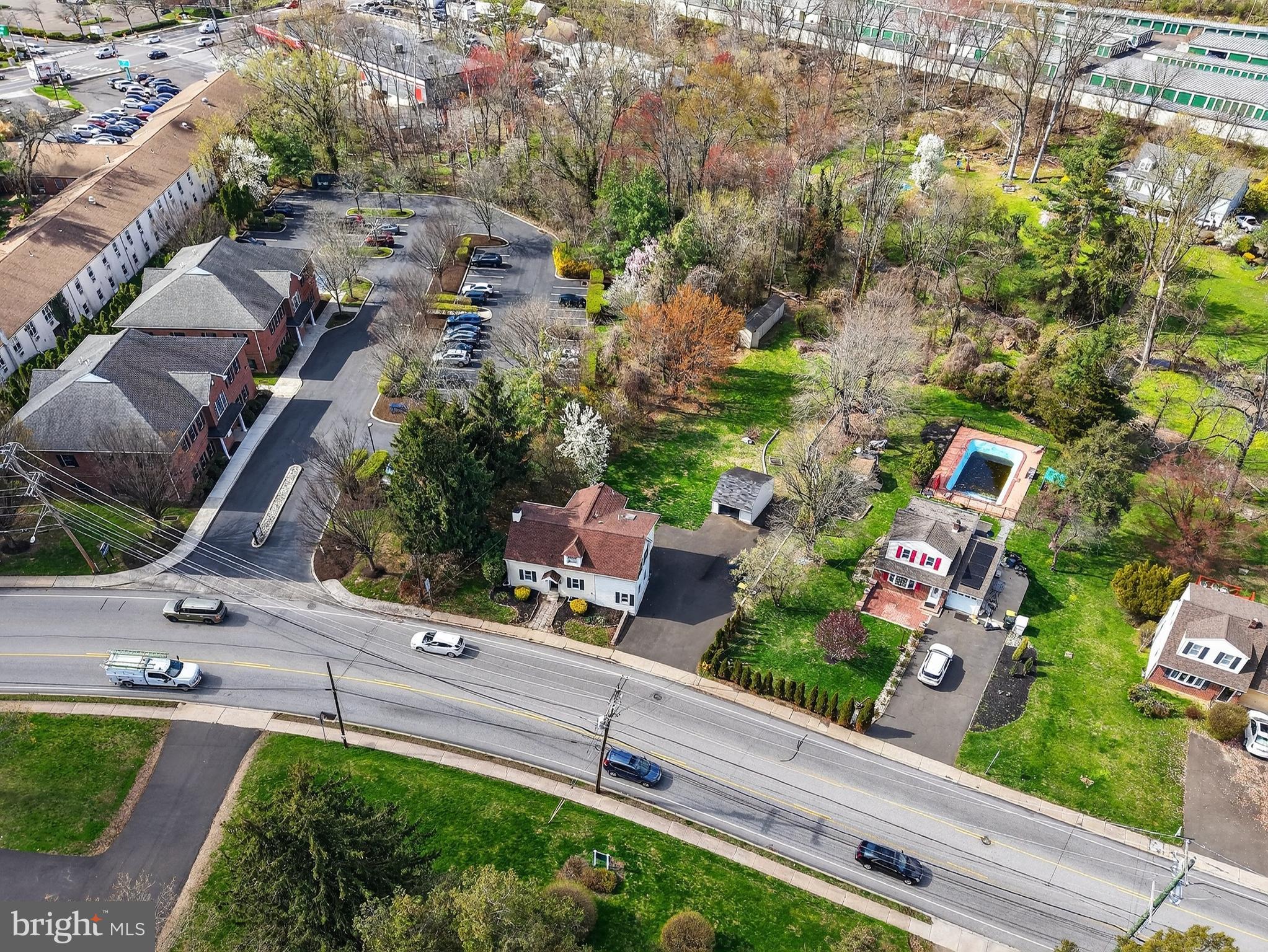 WILLOW GROVE - Residential