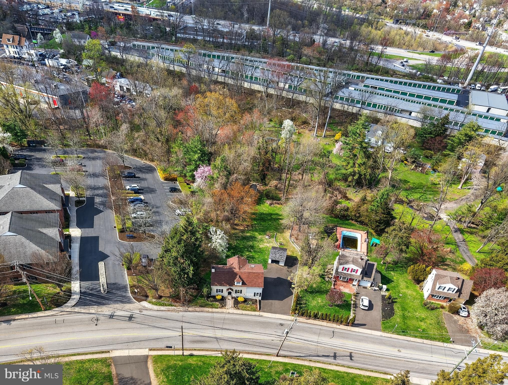 WILLOW GROVE - Residential