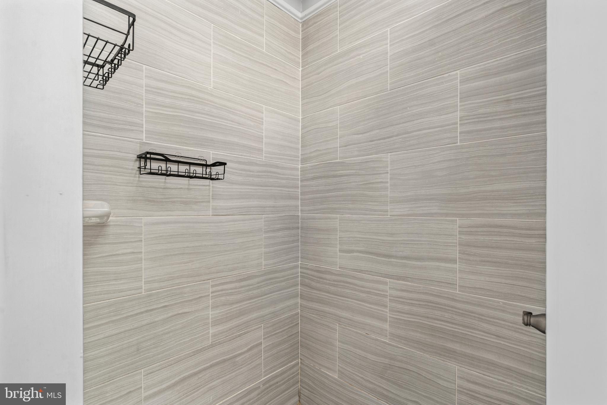 WILLOW GROVE - Residential