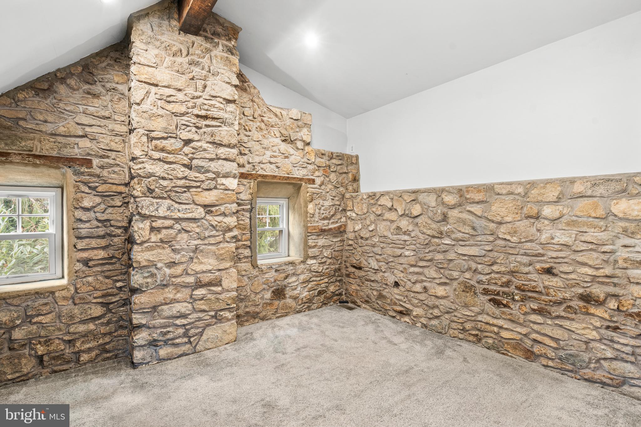 WILLOW GROVE - Residential