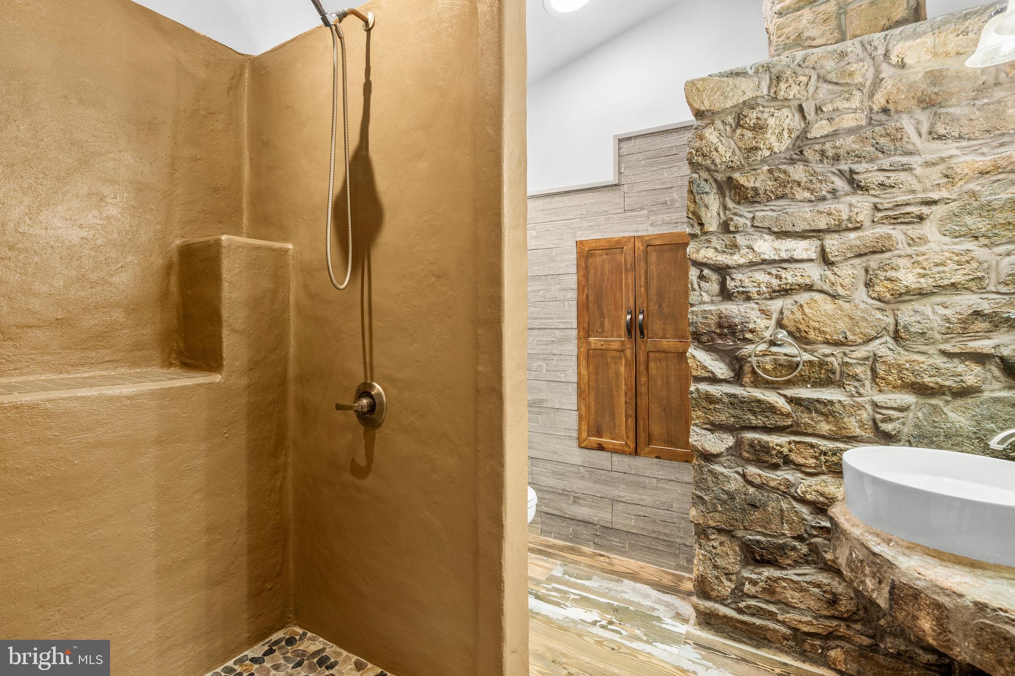 WILLOW GROVE - Residential