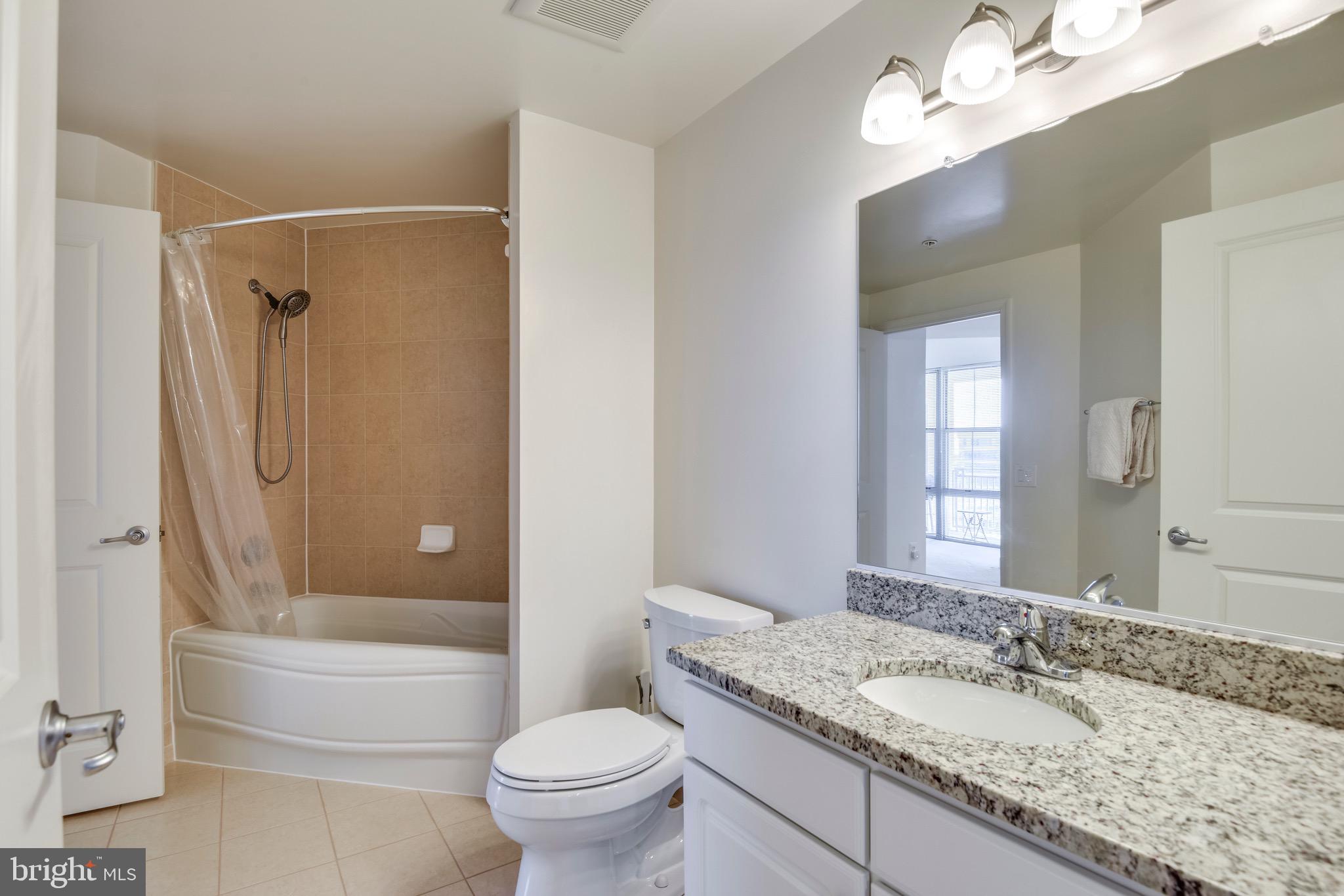 CARLTON HOUSE - Residential