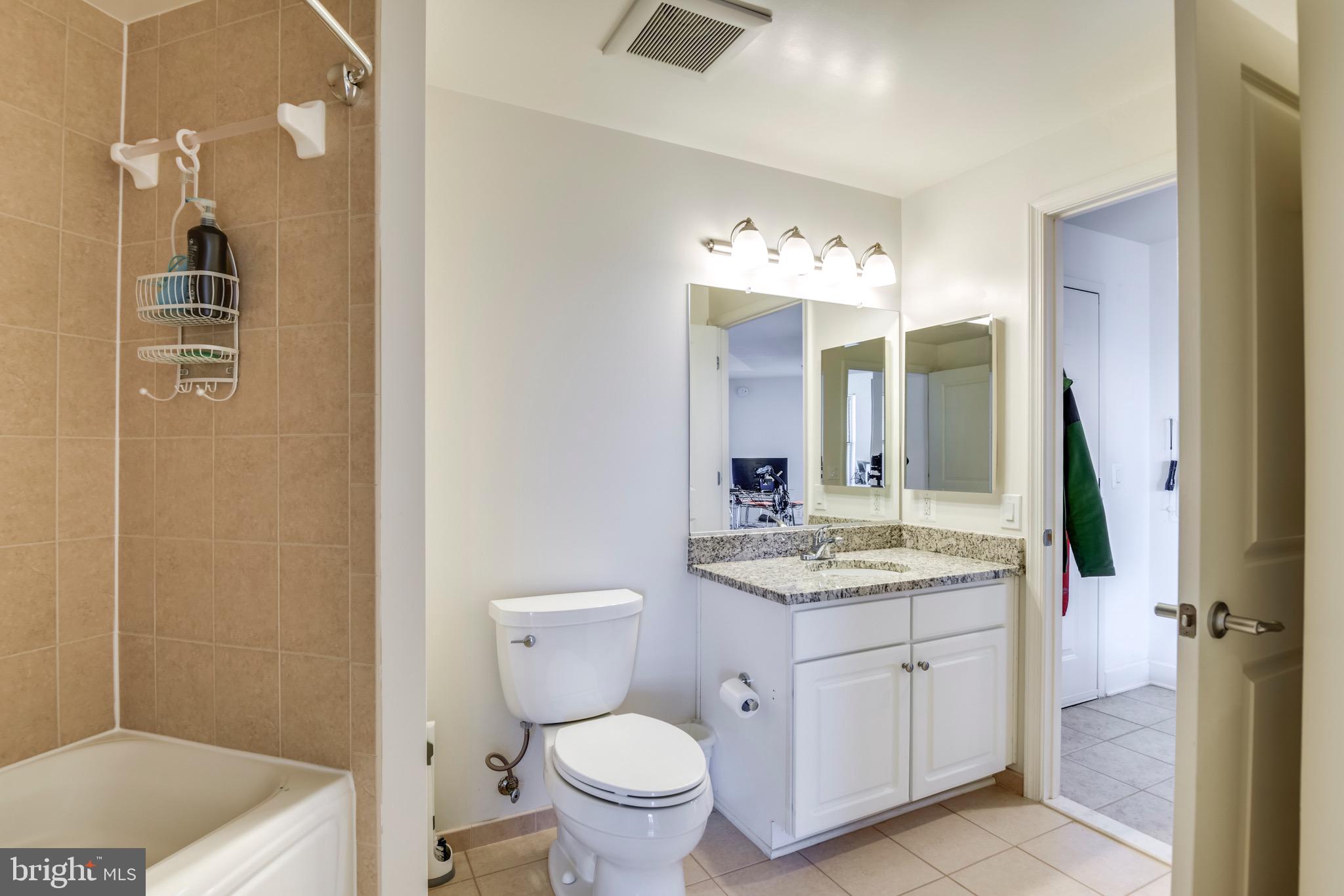 CARLTON HOUSE - Residential