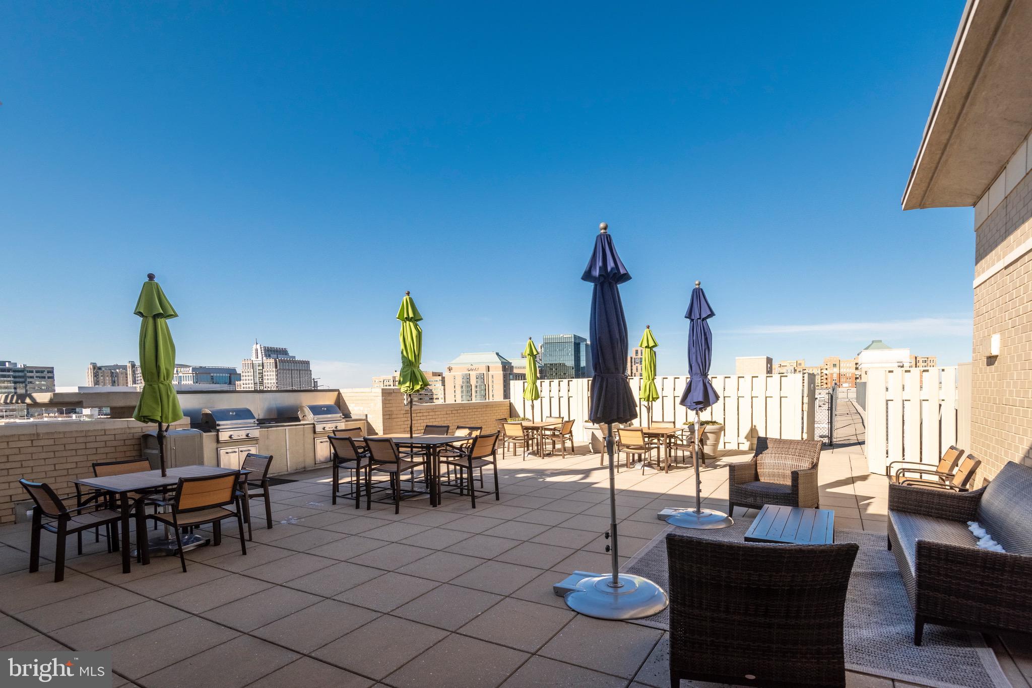 CARLTON HOUSE - Residential