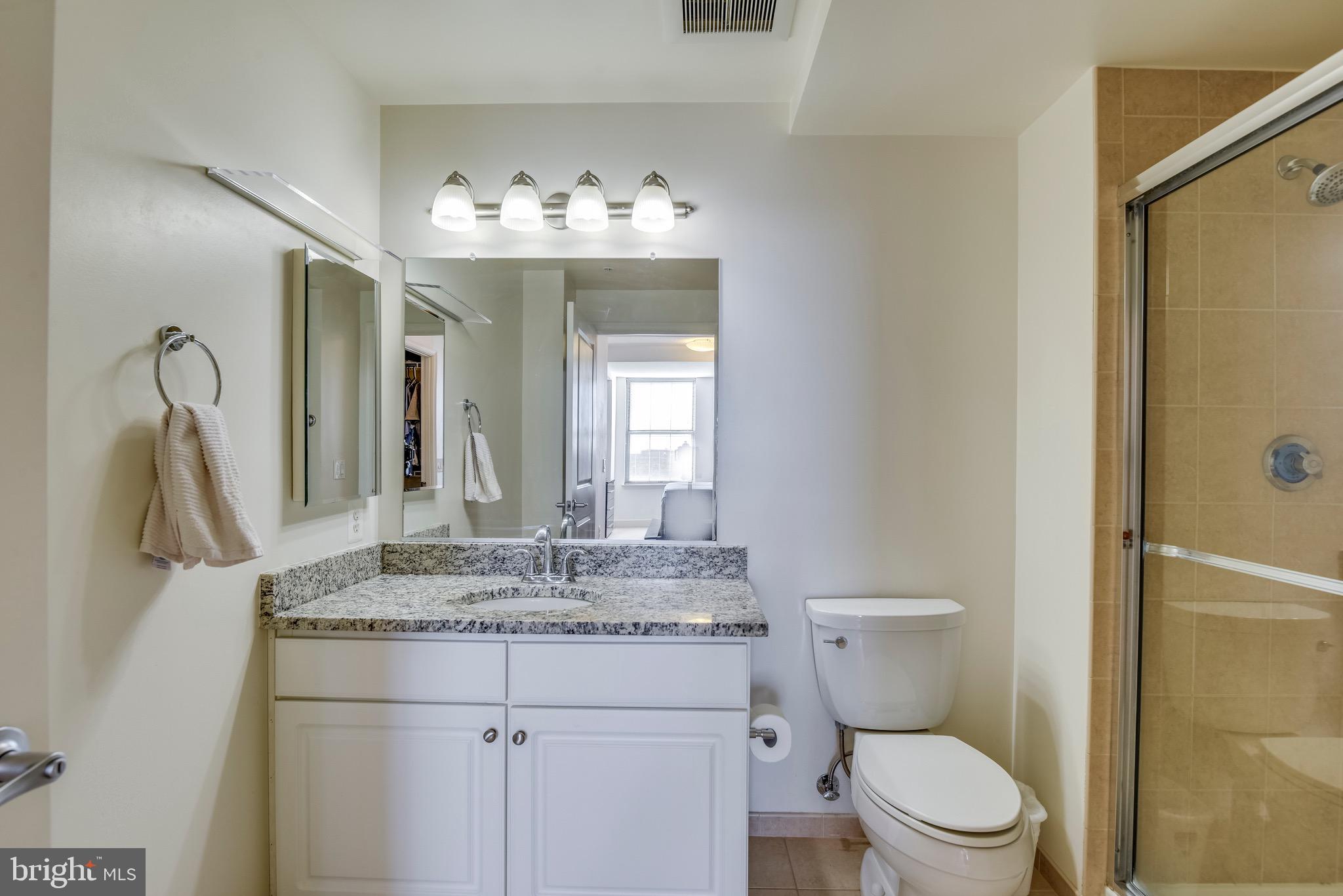 CARLTON HOUSE - Residential