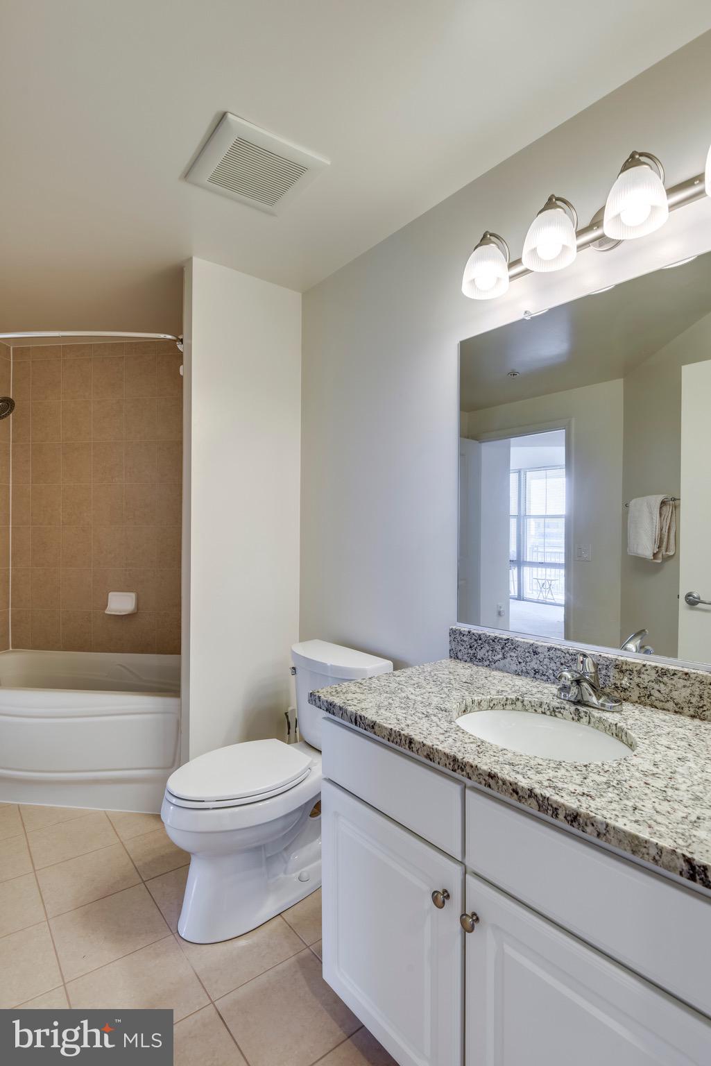 CARLTON HOUSE - Residential