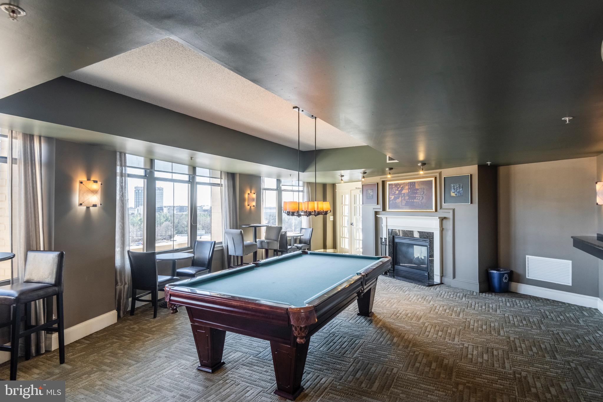 CARLTON HOUSE - Residential