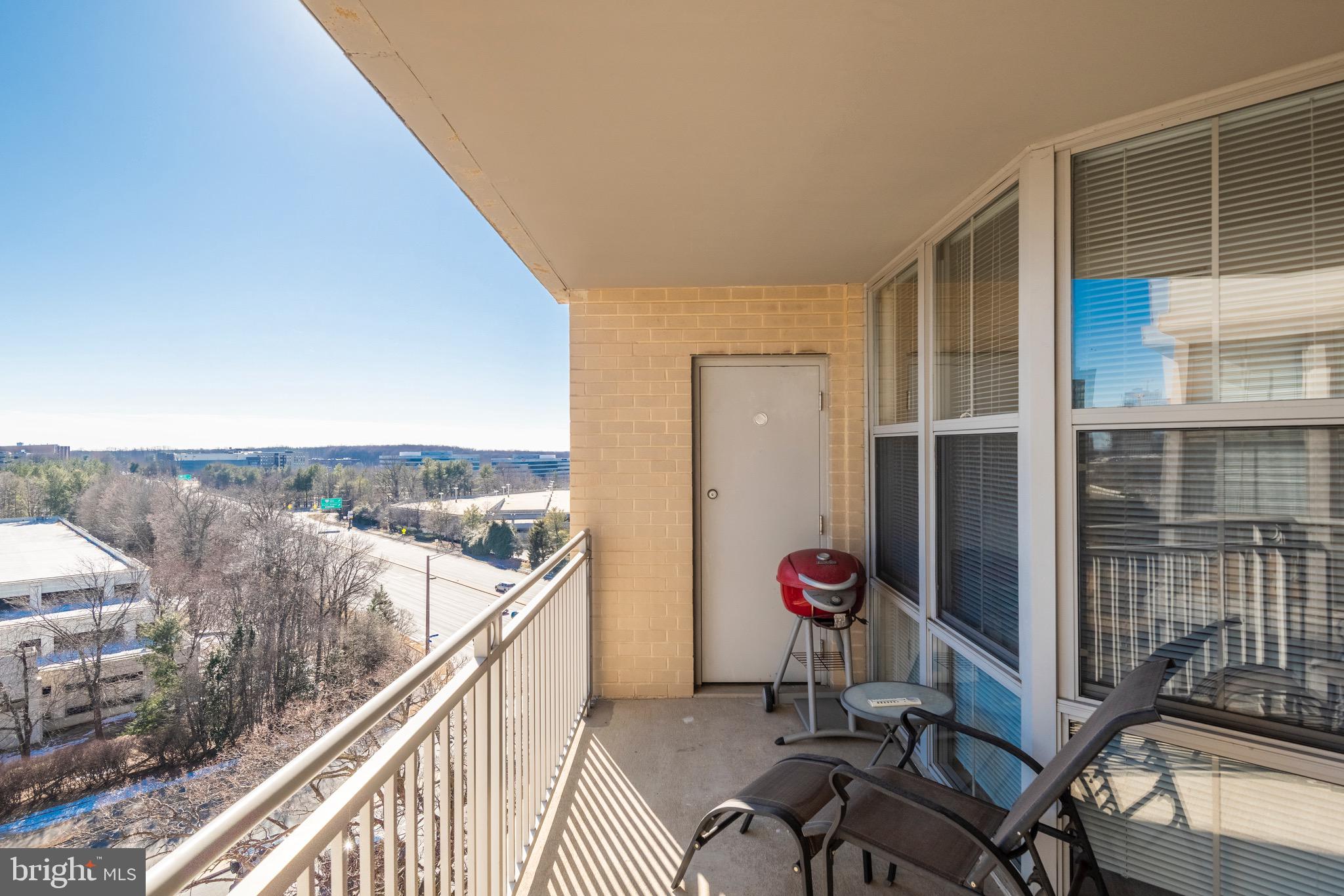 CARLTON HOUSE - Residential