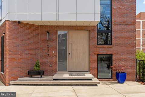 527 BROWN STREET PHILADELPHIA PA 19123