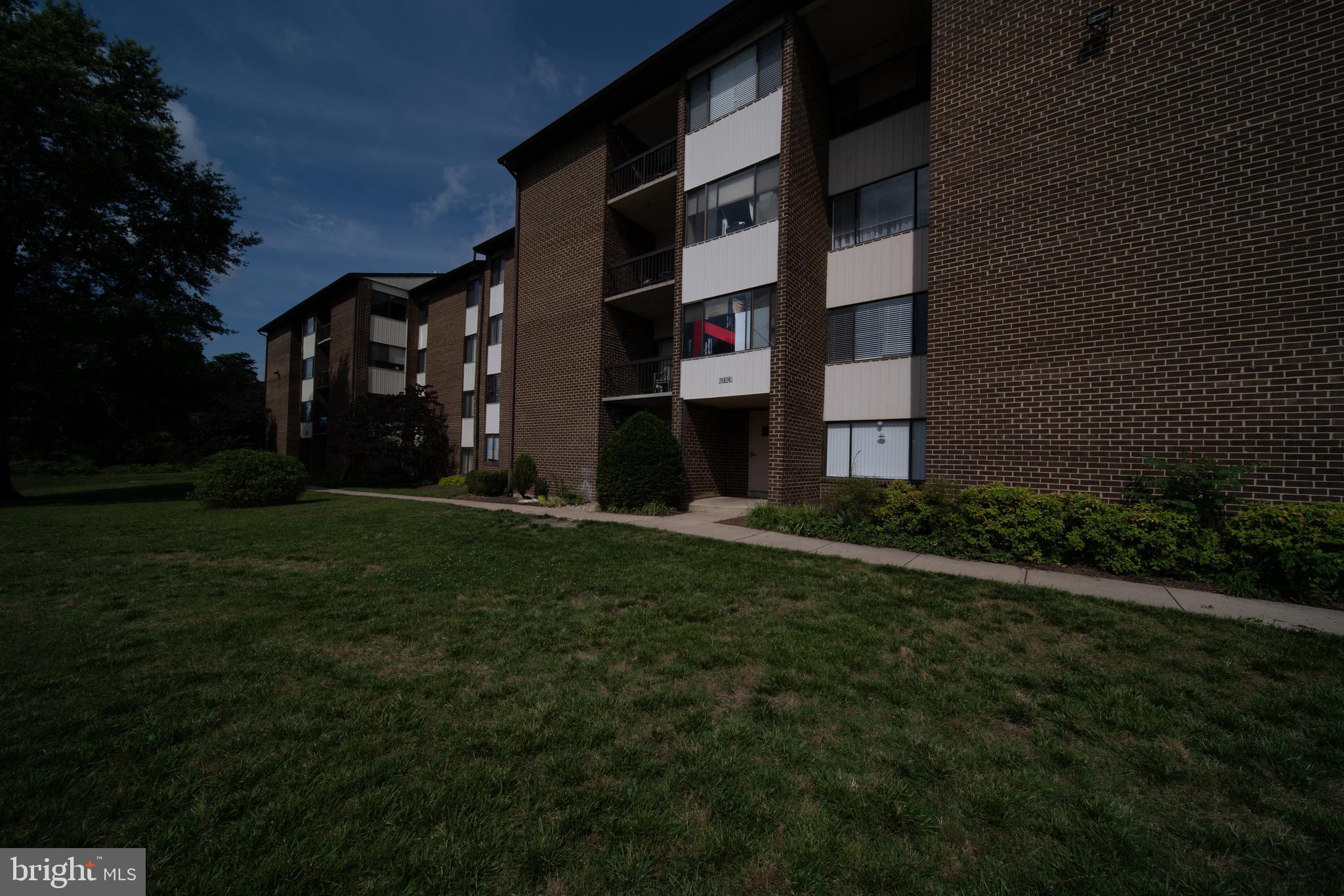 CHERRY GLEN CONDOS - Residential