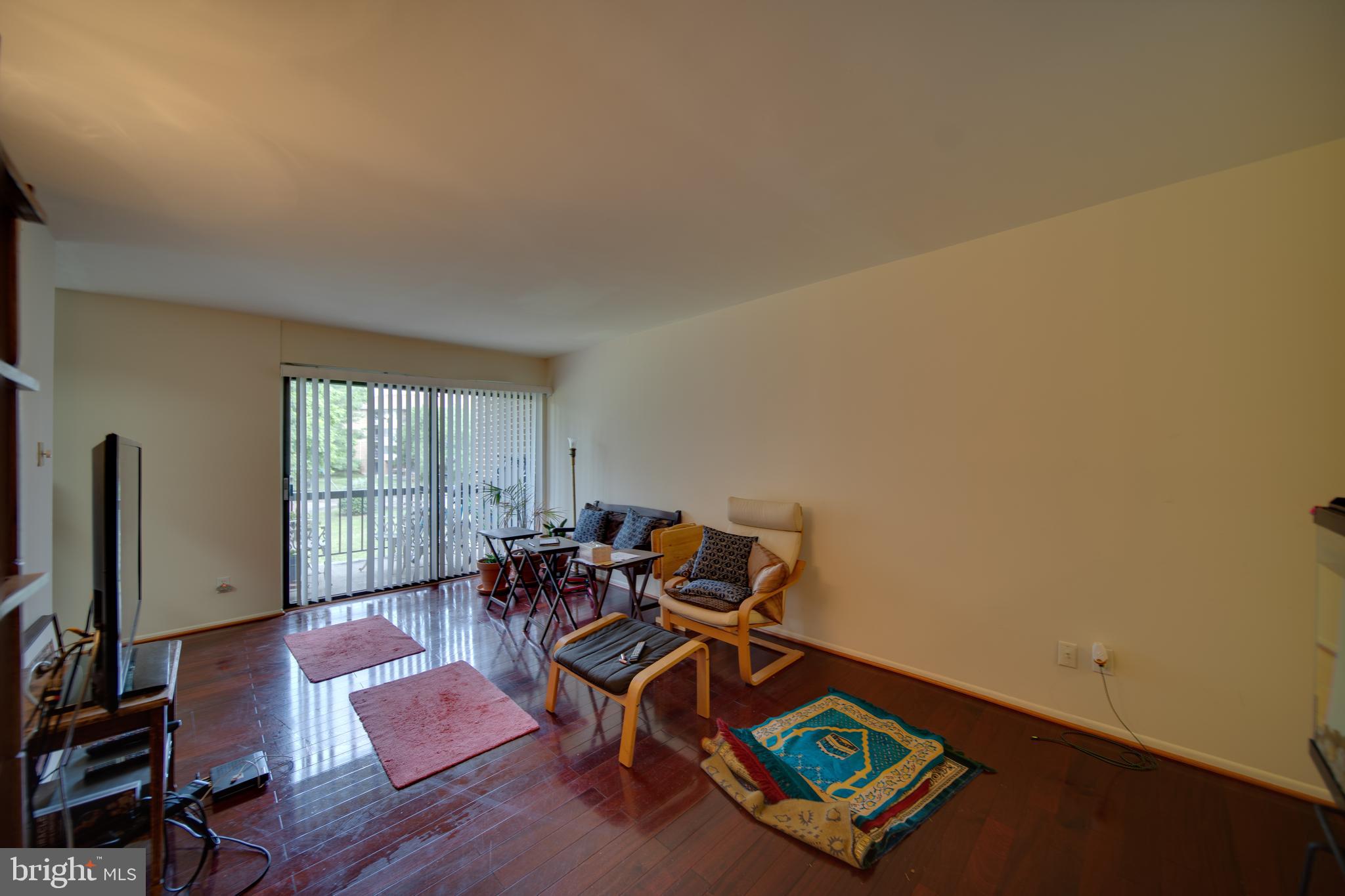 CHERRY GLEN CONDOS - Residential