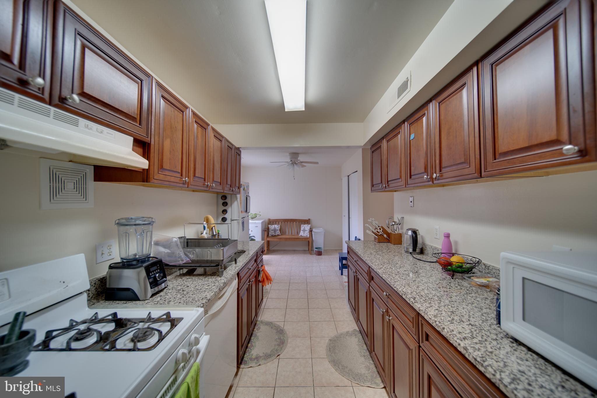 CHERRY GLEN CONDOS - Residential