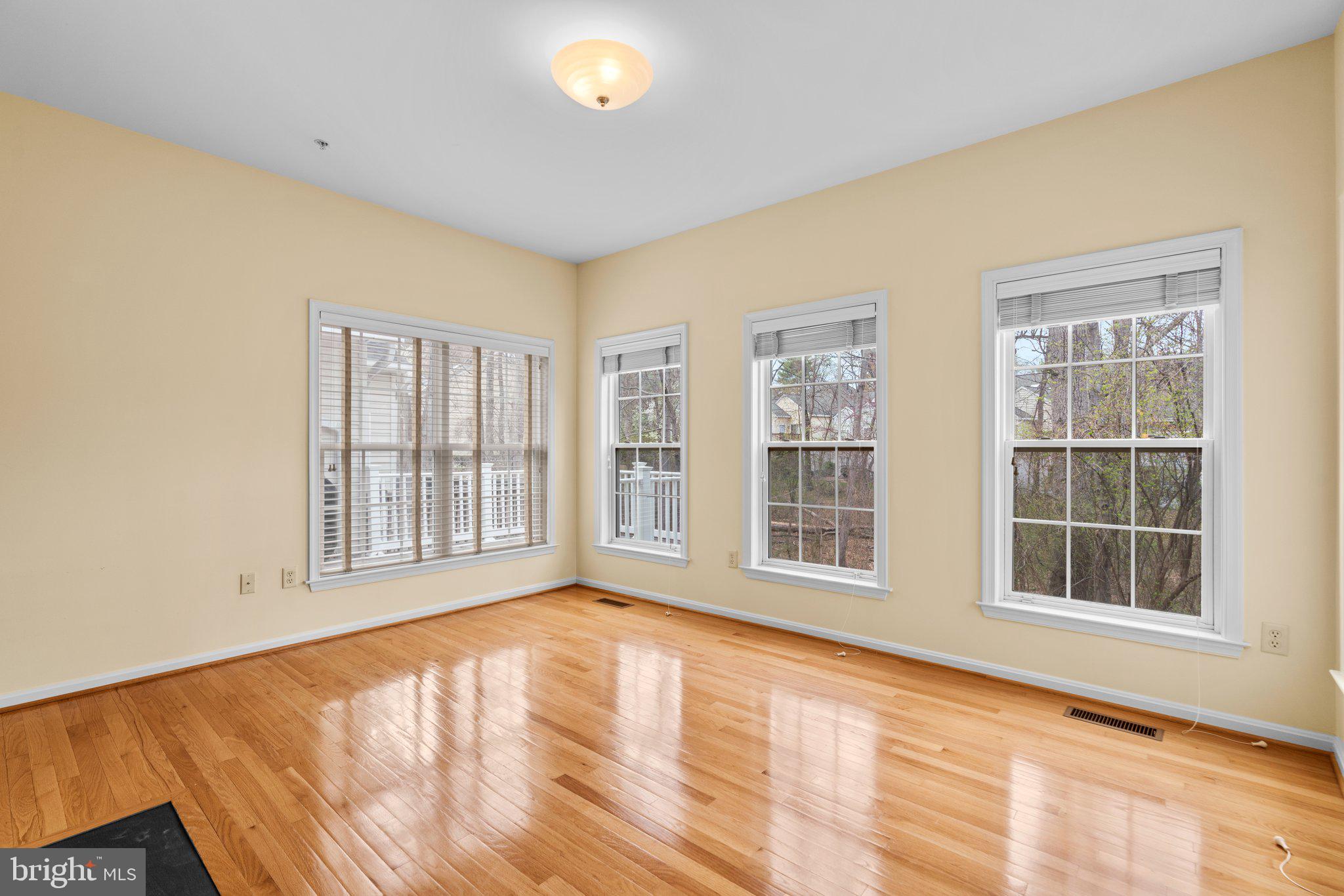 HICKORY CREST - Residential