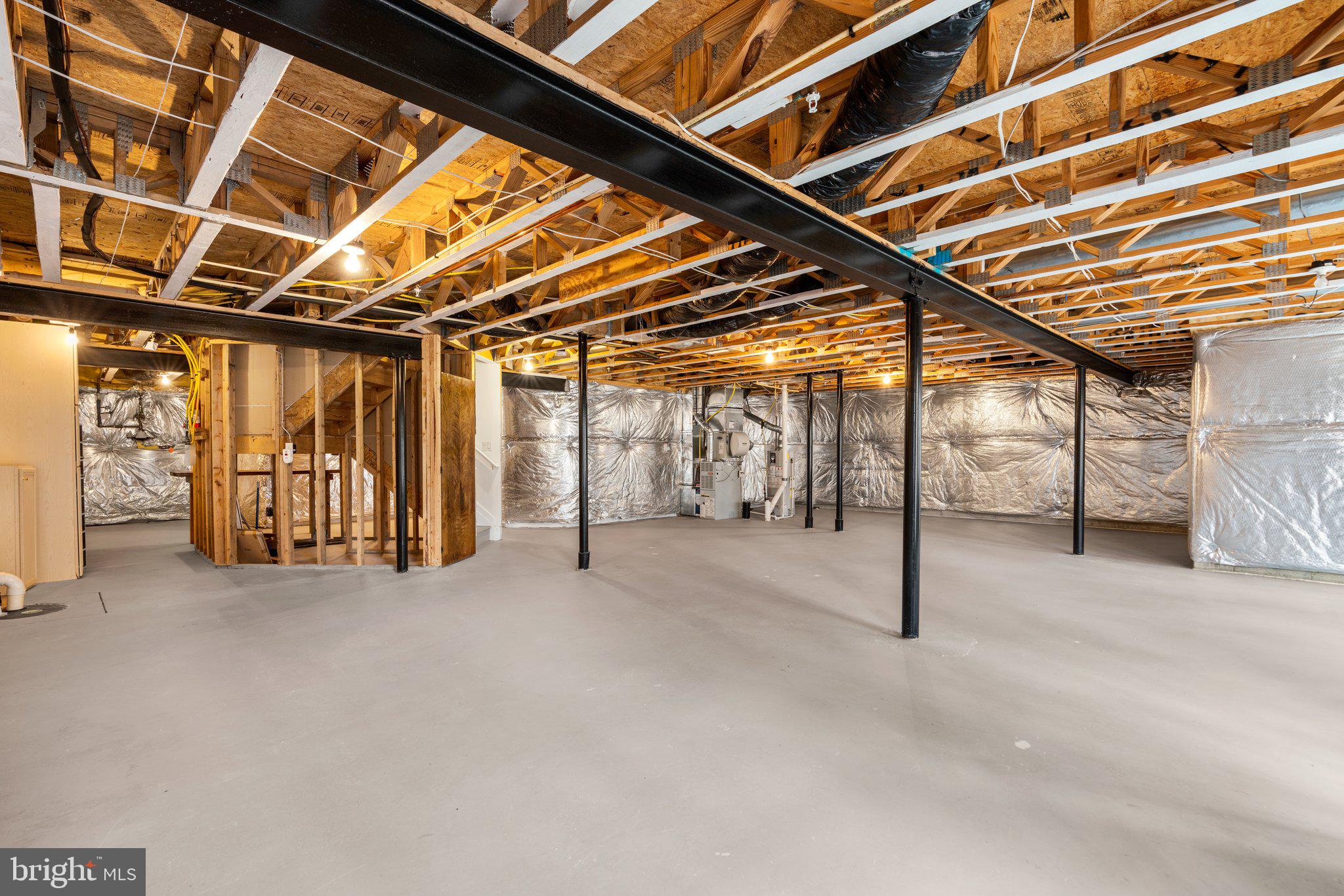 HICKORY CREST - Residential