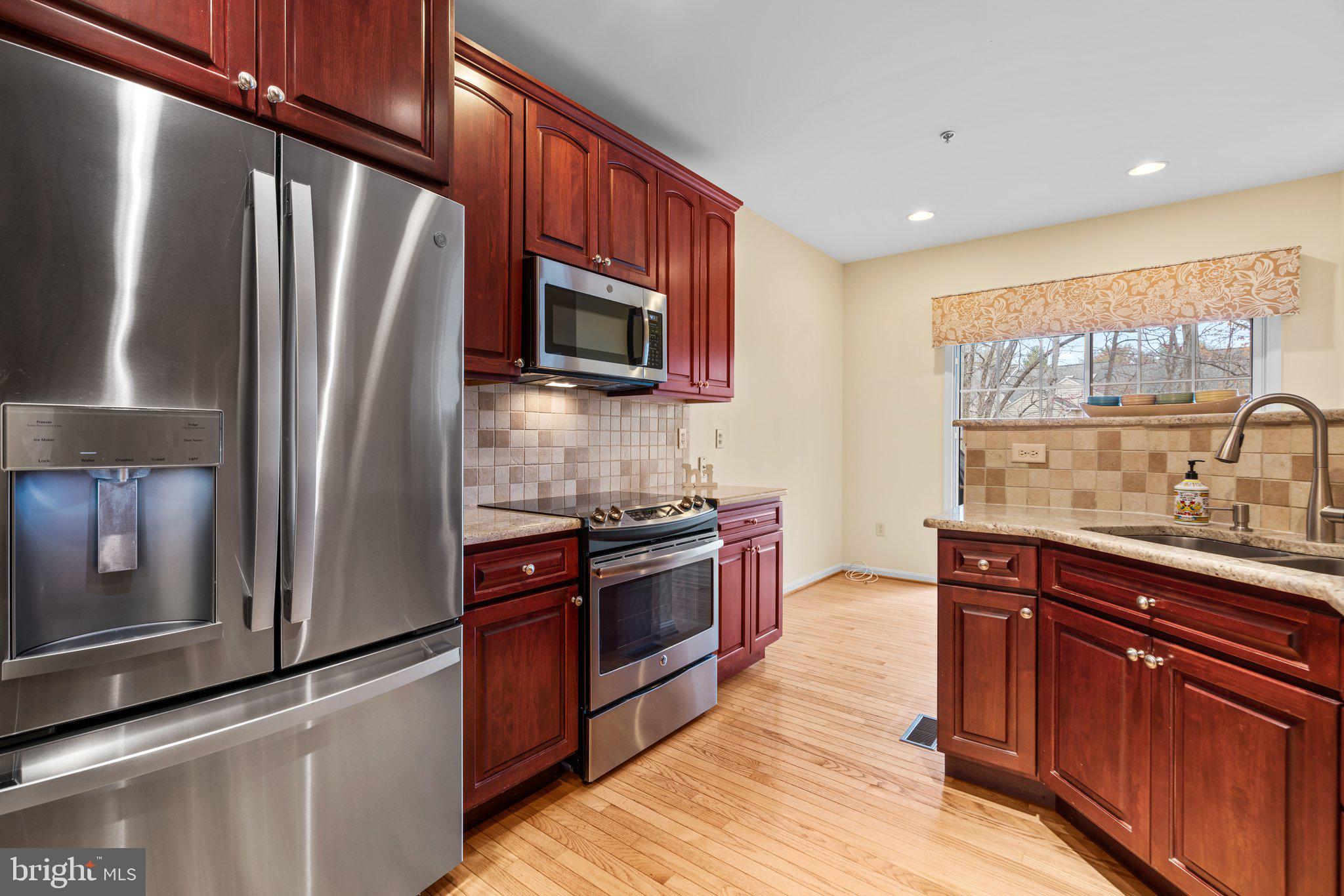 HICKORY CREST - Residential