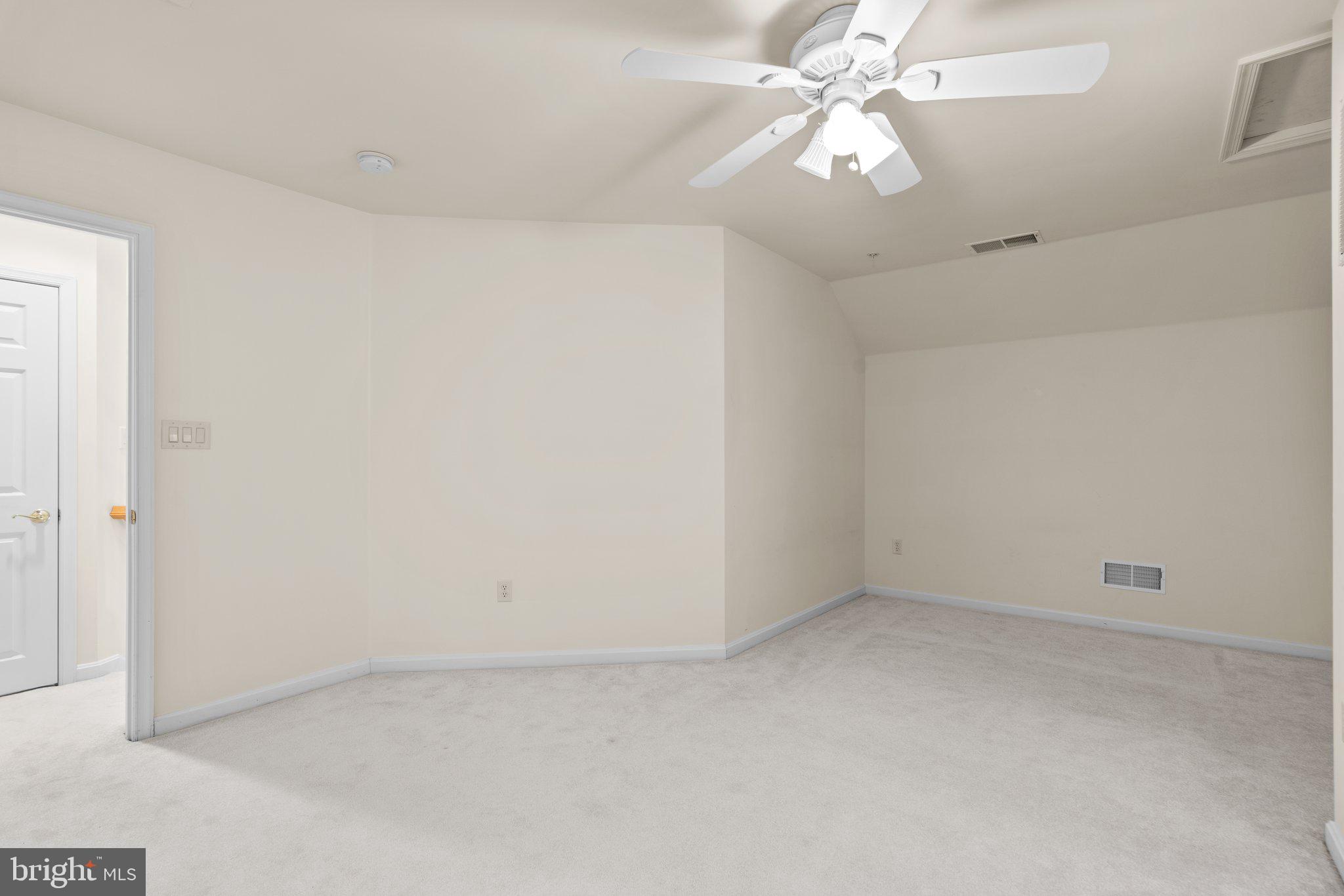 HICKORY CREST - Residential