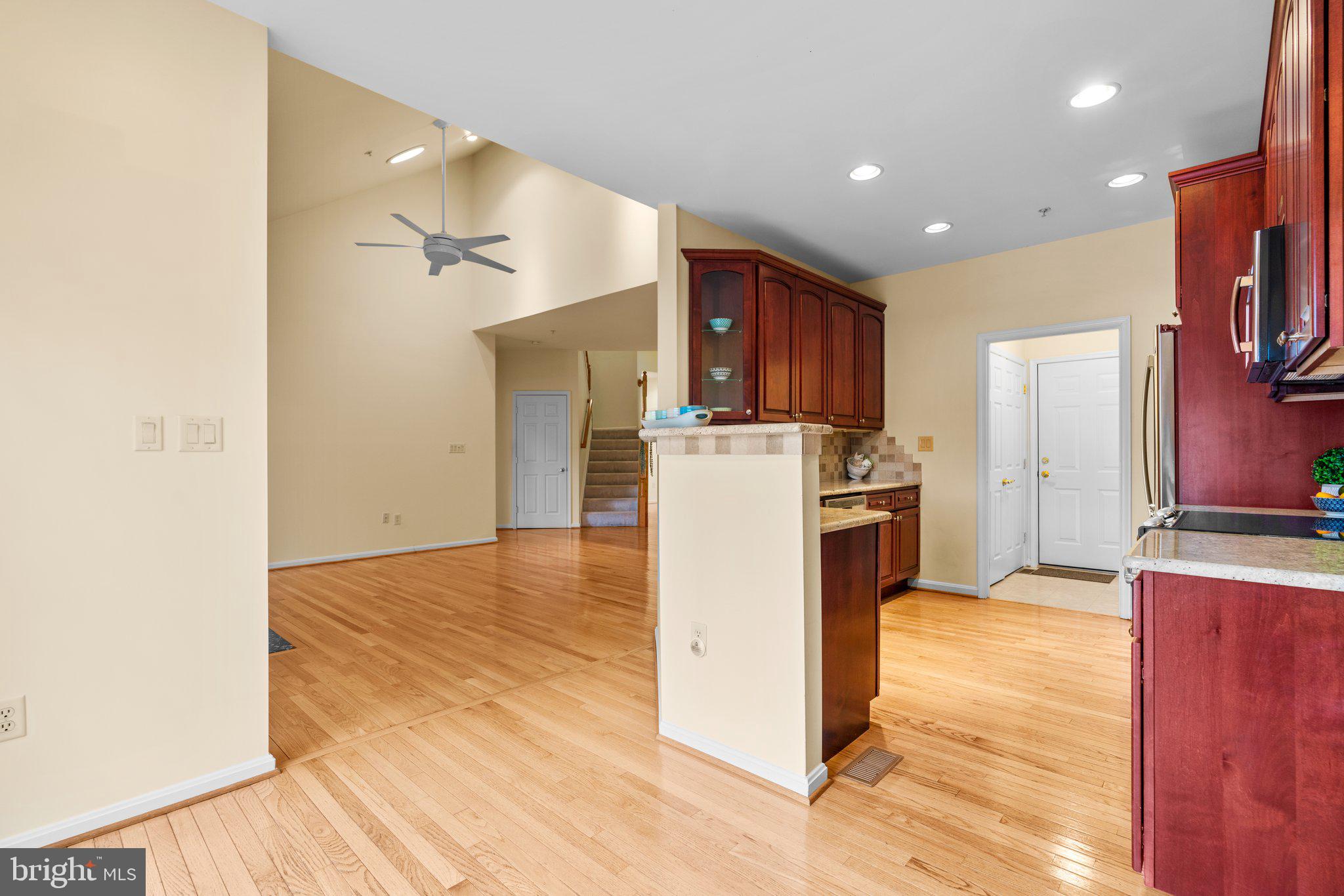 HICKORY CREST - Residential