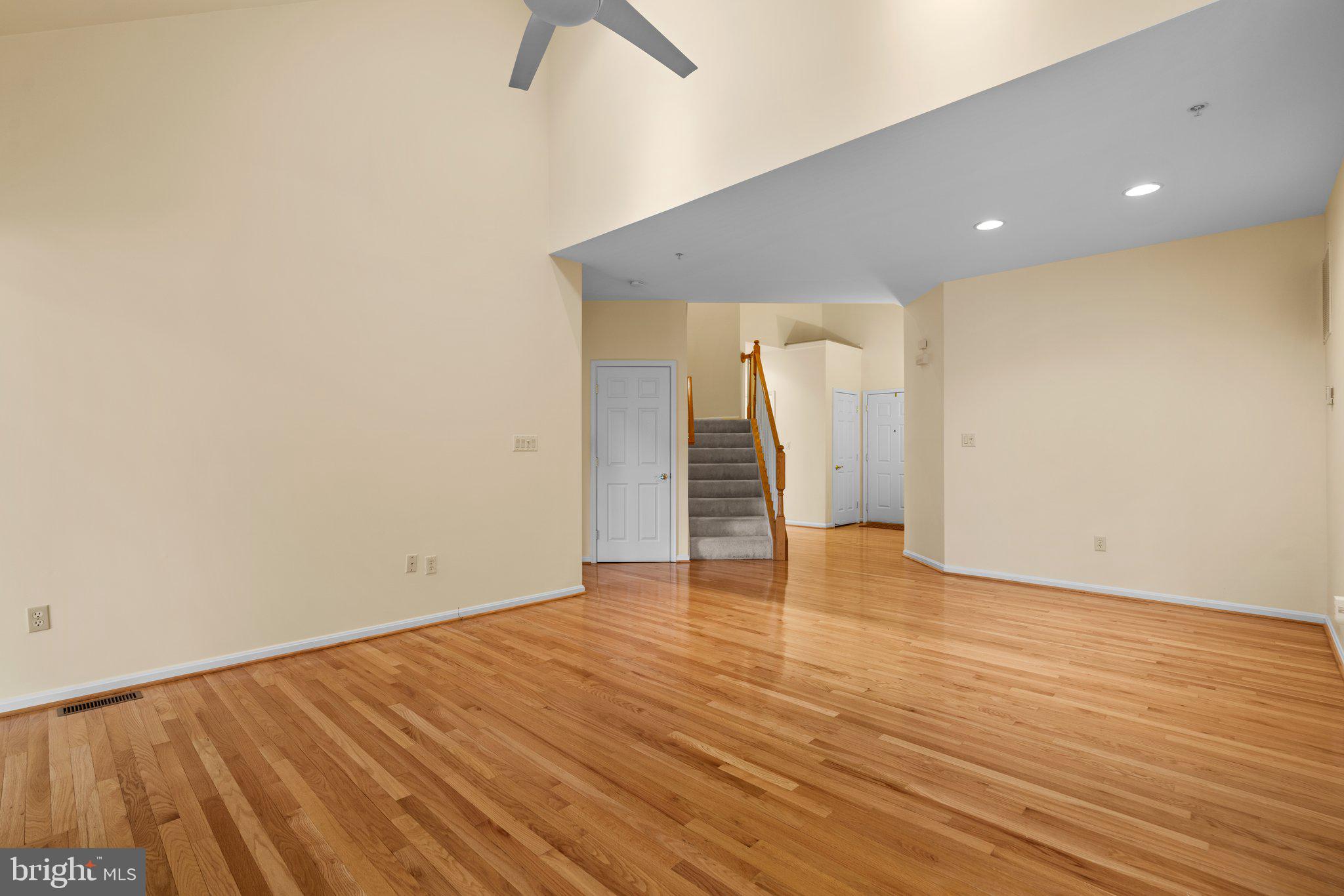 HICKORY CREST - Residential