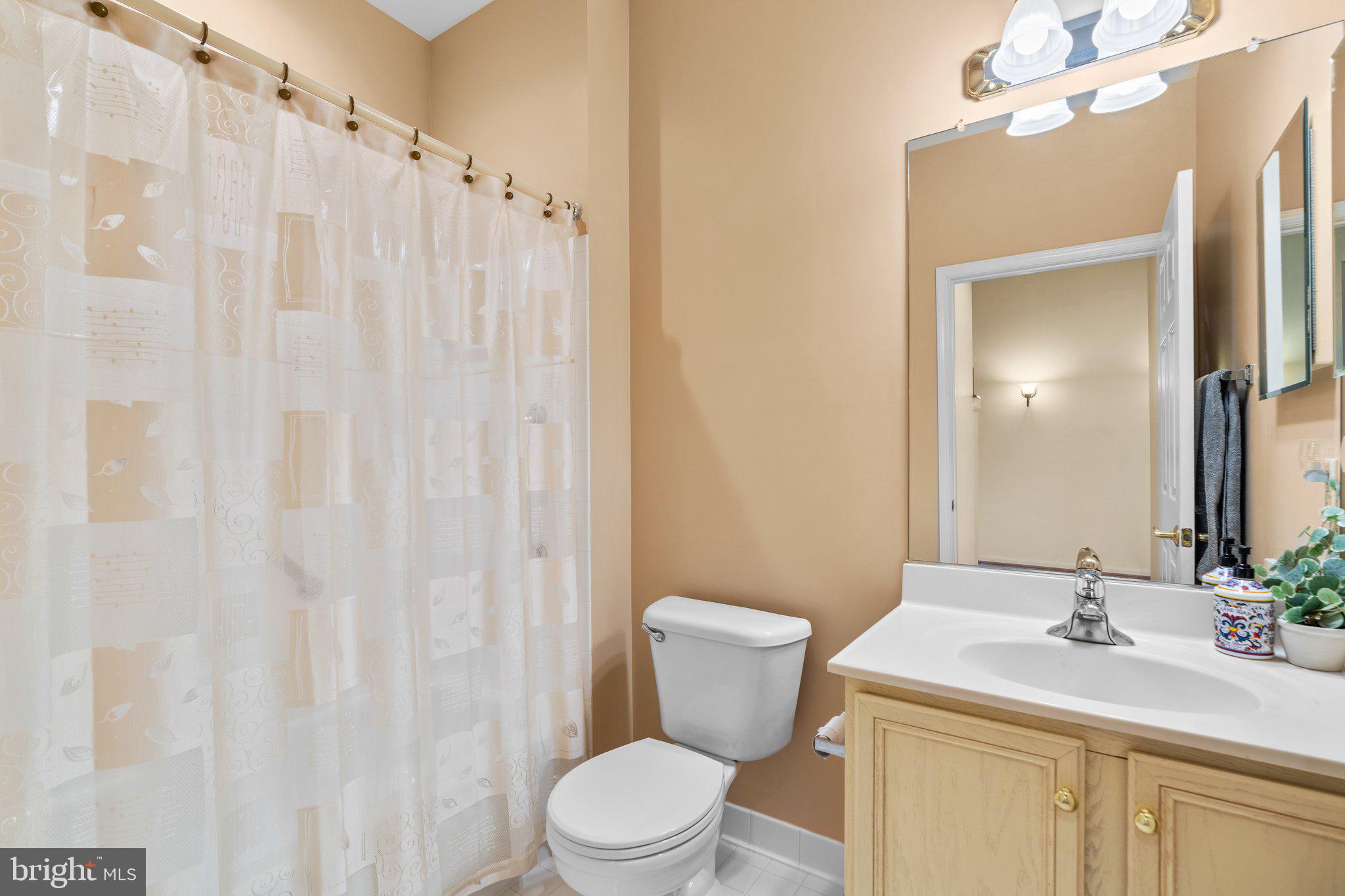 HICKORY CREST - Residential