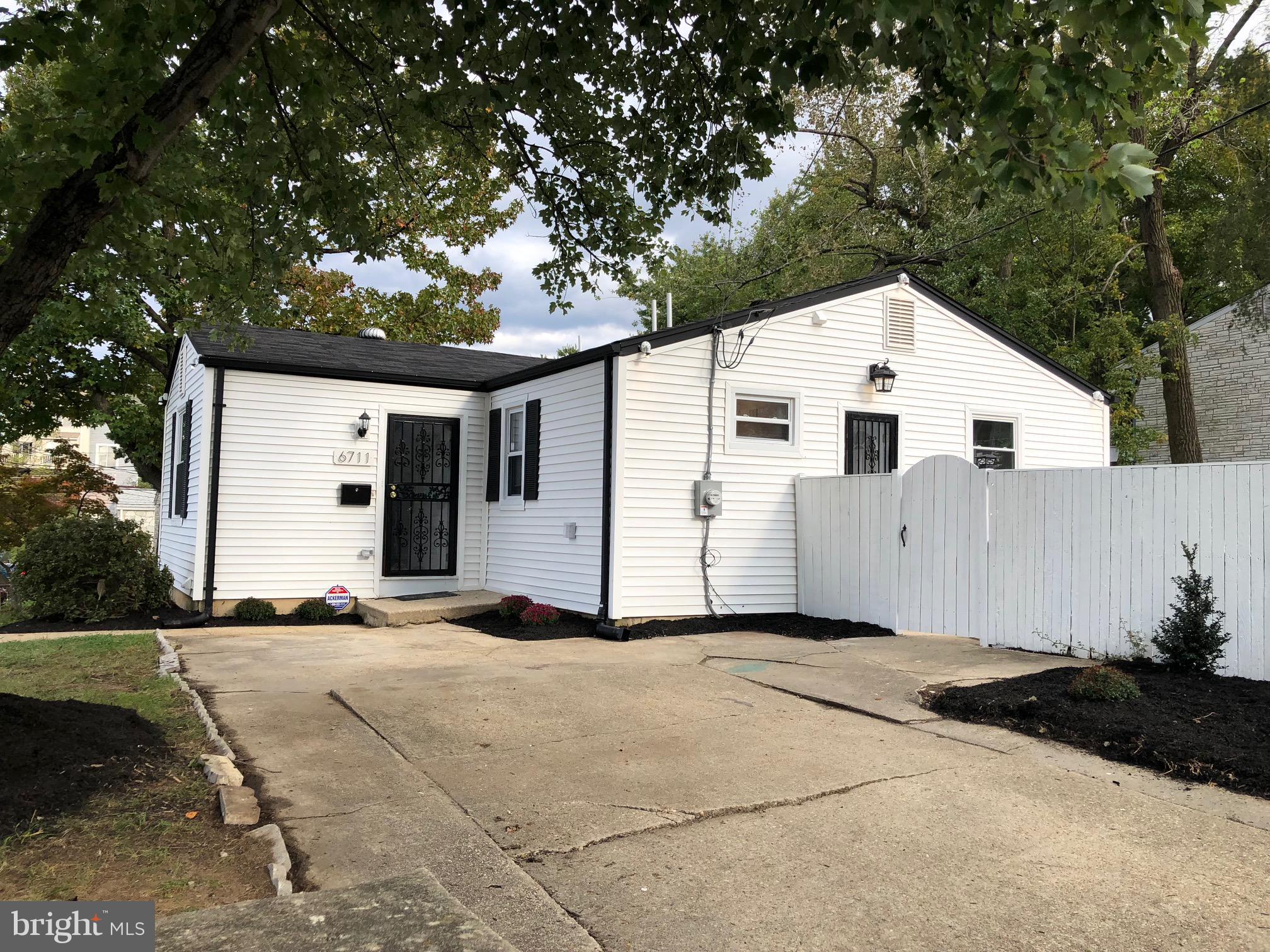 Newly Renovated -New Kitchen Cabinets, New SS Appliances,New Carpet, New Paint, New Doors- 4 Bedrooms and 3 Full Bathrooms.