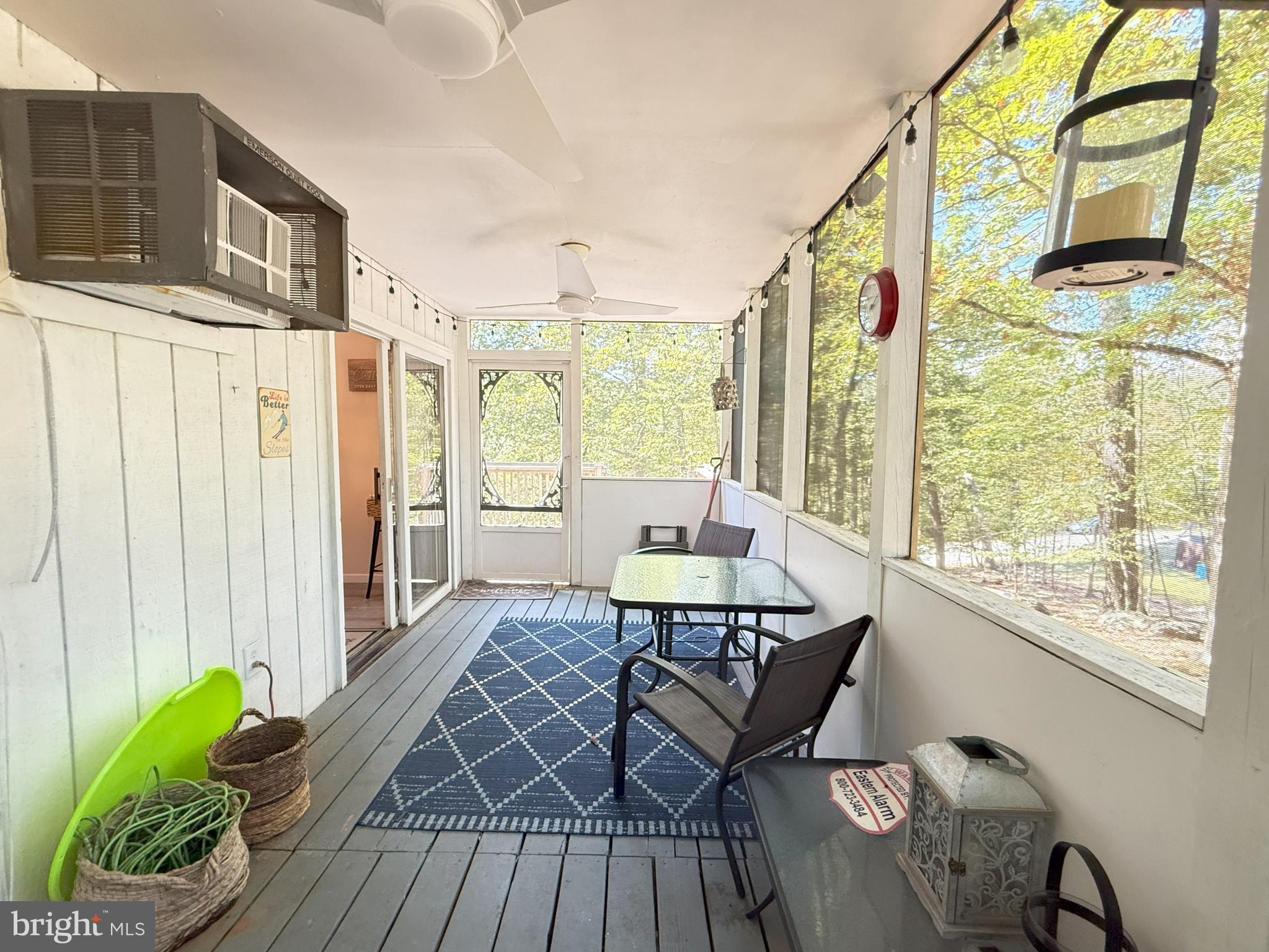 SAW CREEK ESTATES - Residential