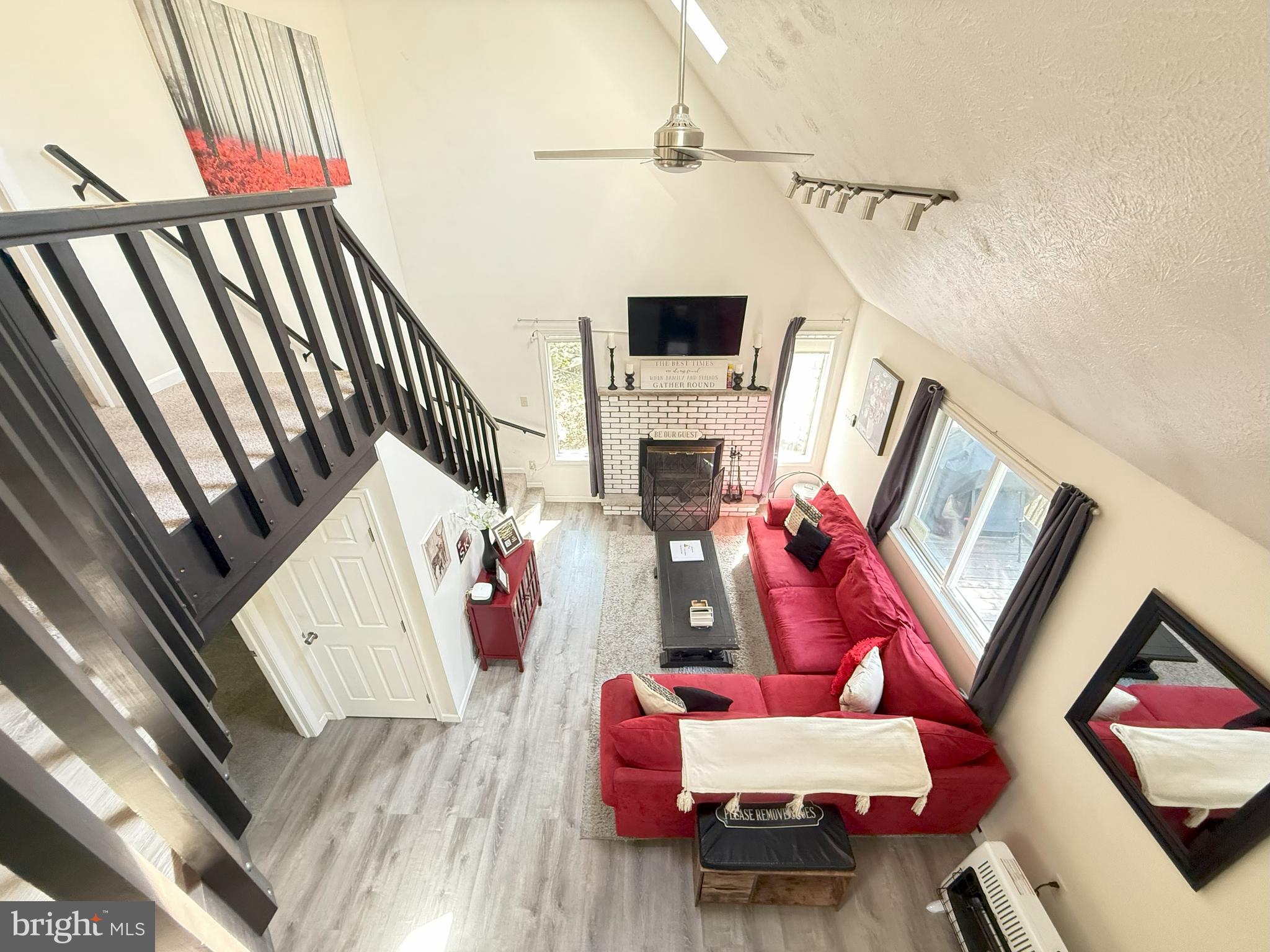 SAW CREEK ESTATES - Residential