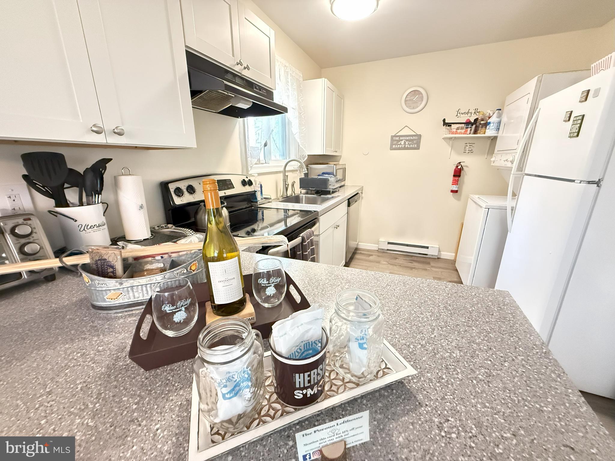 SAW CREEK ESTATES - Residential