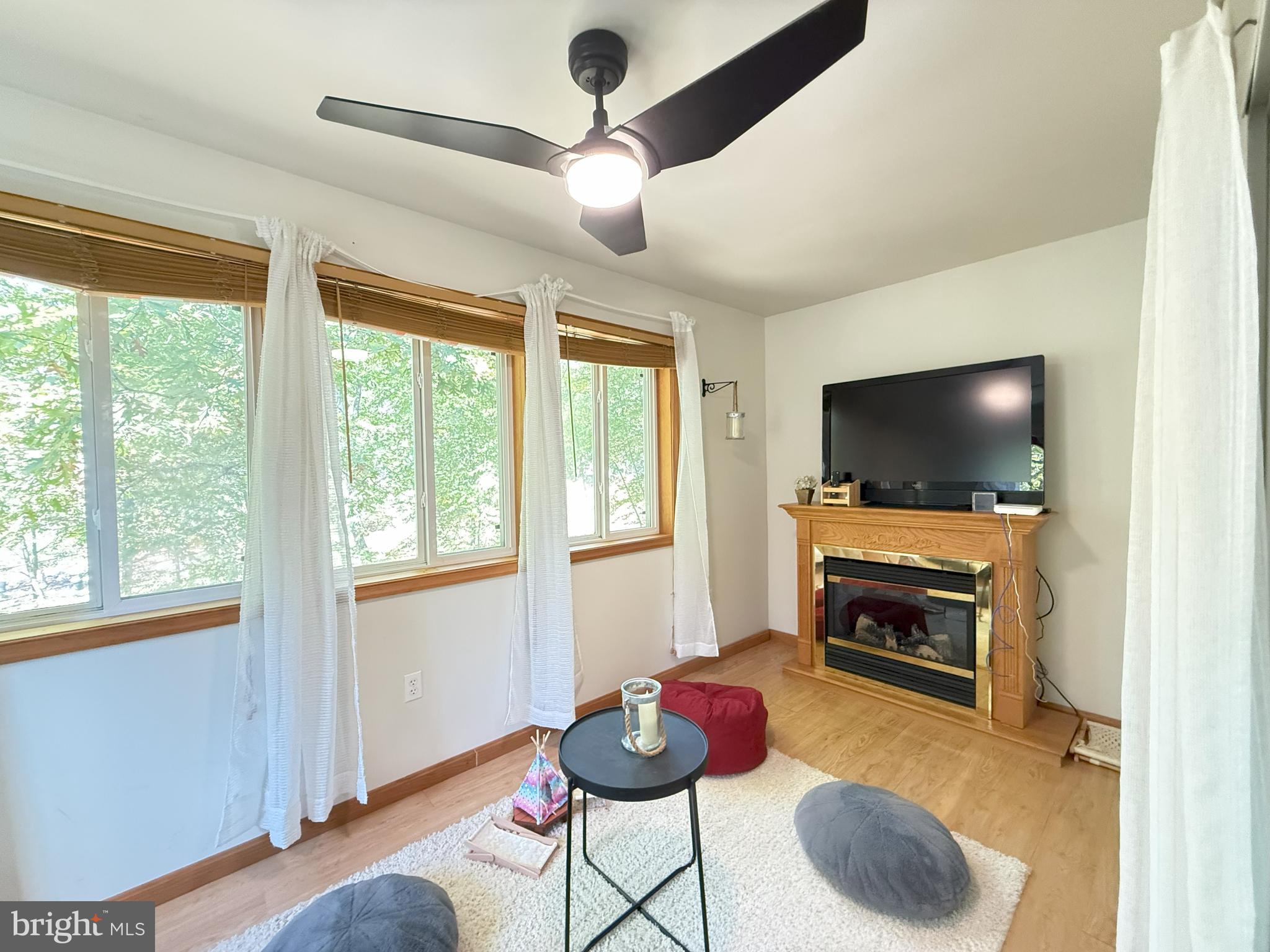 SAW CREEK ESTATES - Residential