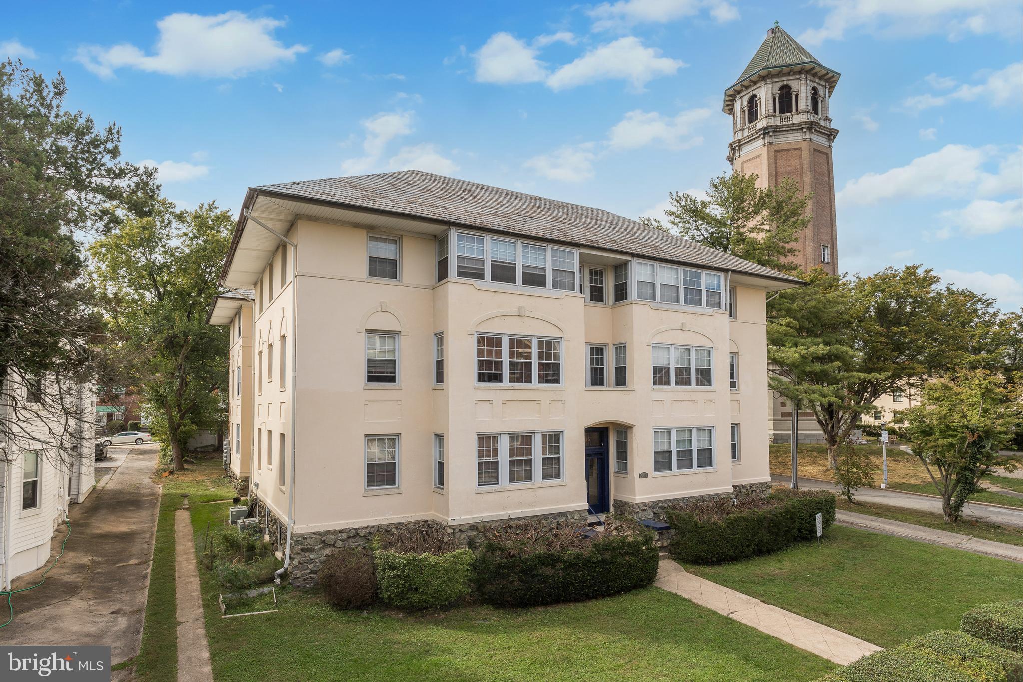 ROLAND PARK - Commercial Sale