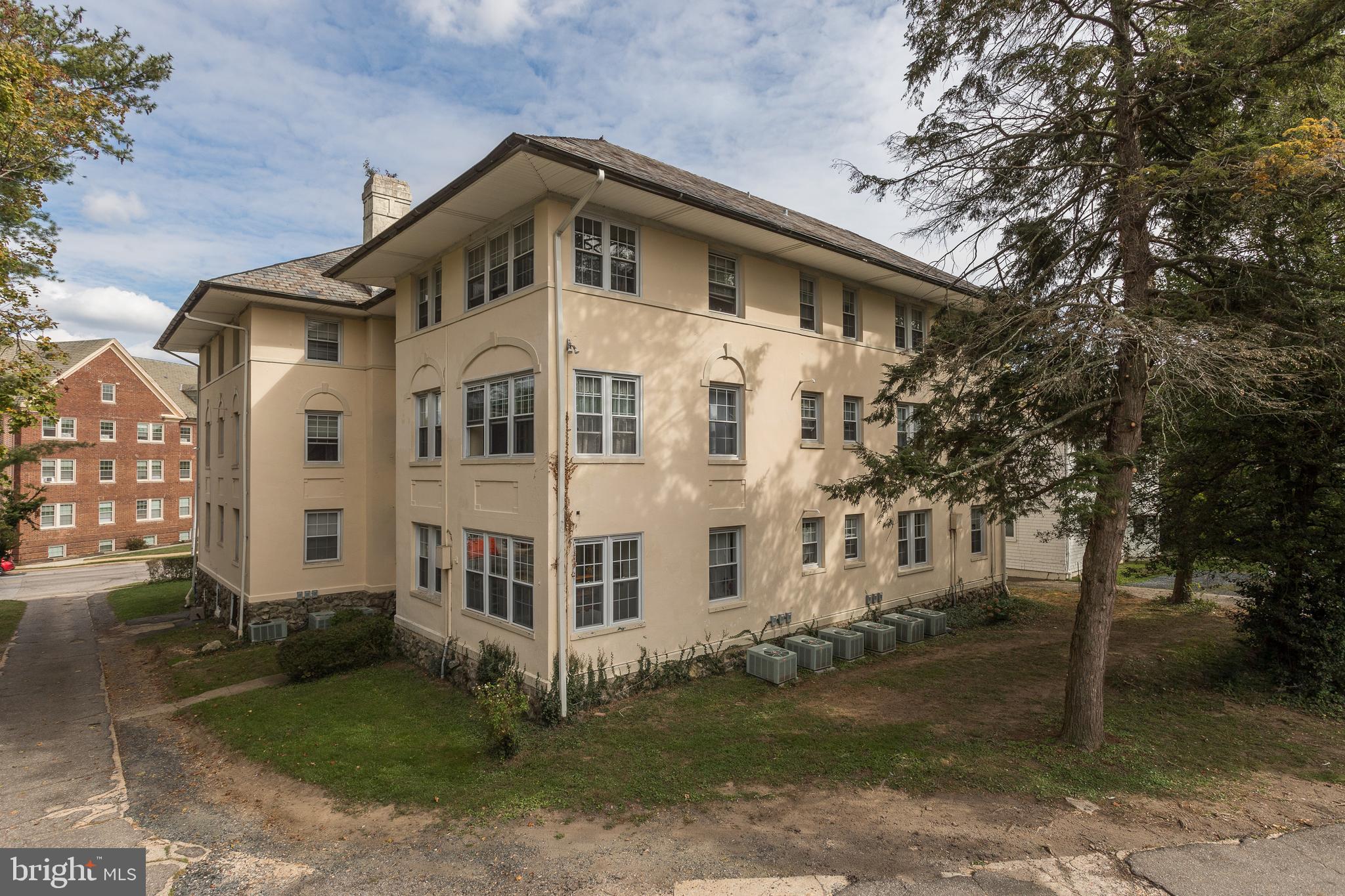 ROLAND PARK - Commercial Sale