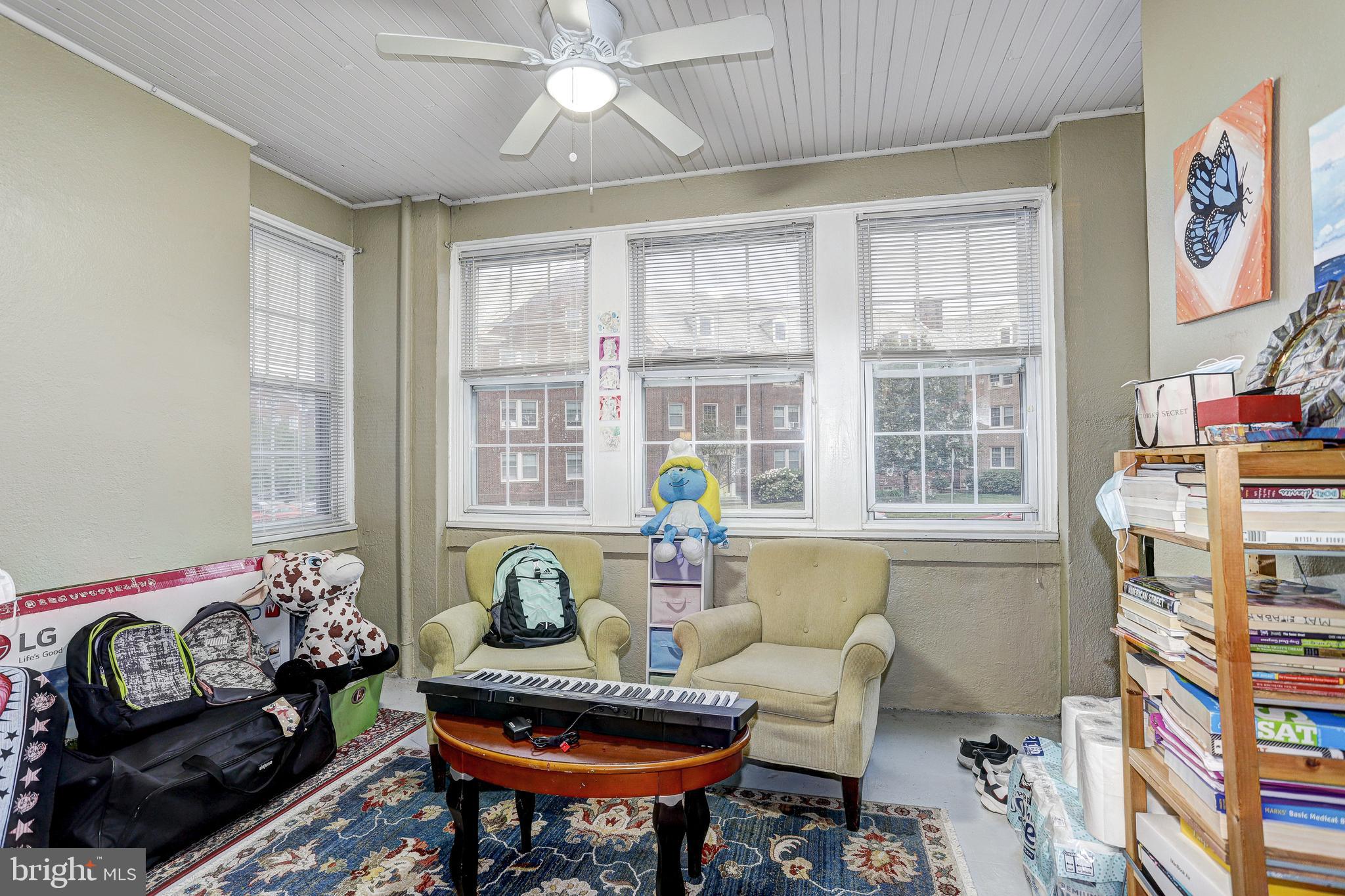 ROLAND PARK - Commercial Sale