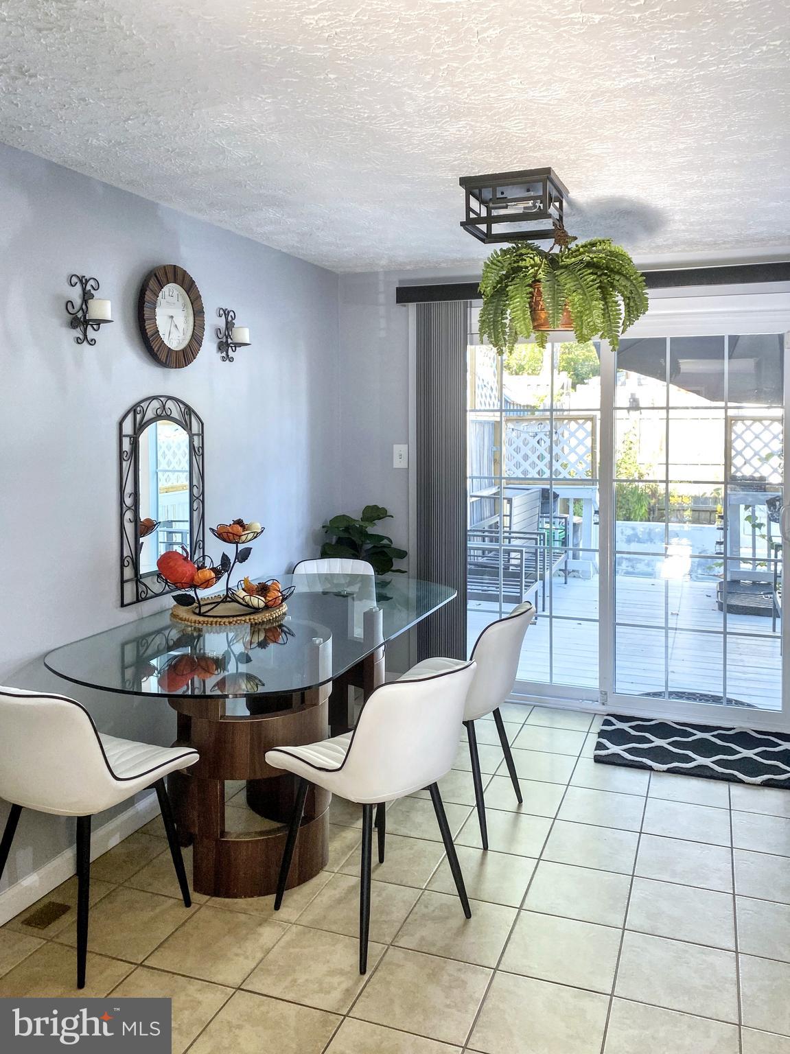 WILLOW HILLS- RESUB PARC - Residential