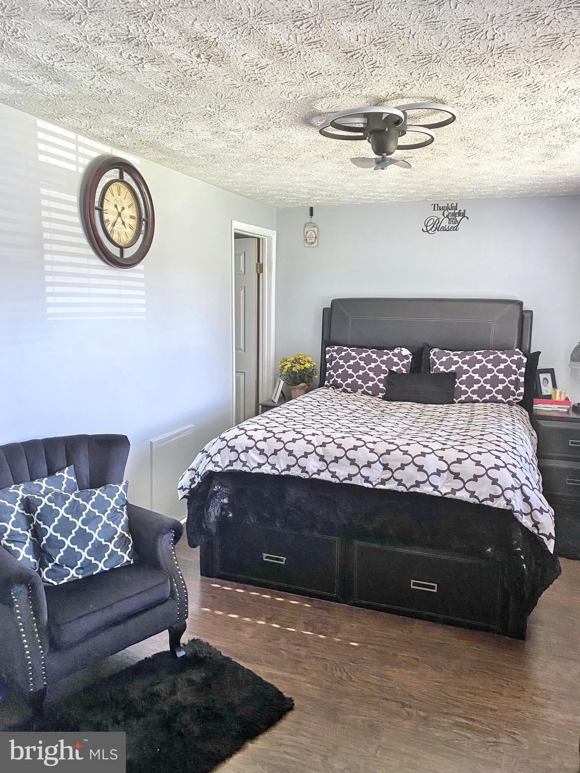 WILLOW HILLS- RESUB PARC - Residential