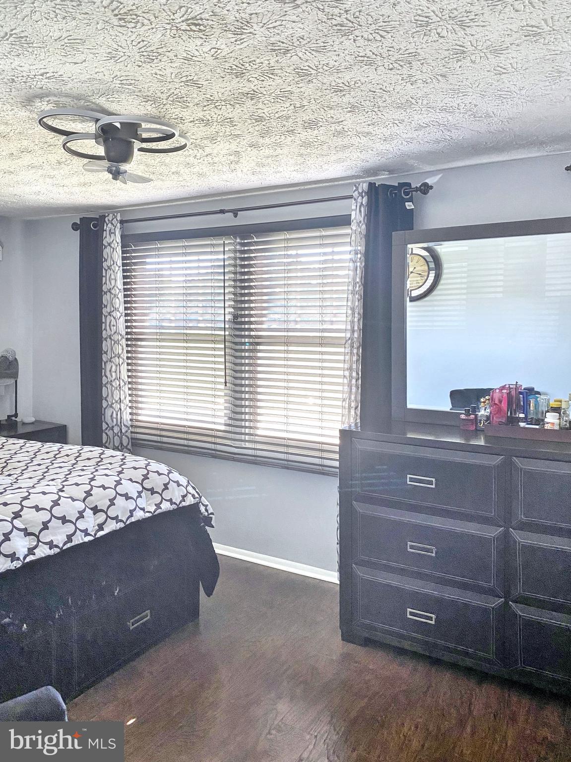 WILLOW HILLS- RESUB PARC - Residential