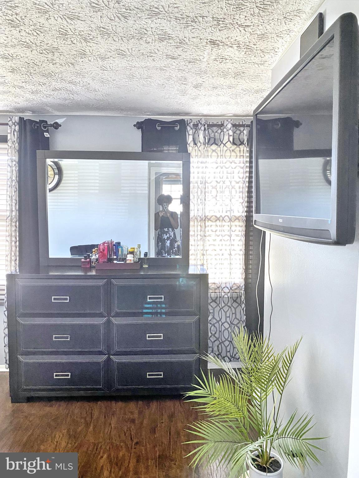 WILLOW HILLS- RESUB PARC - Residential